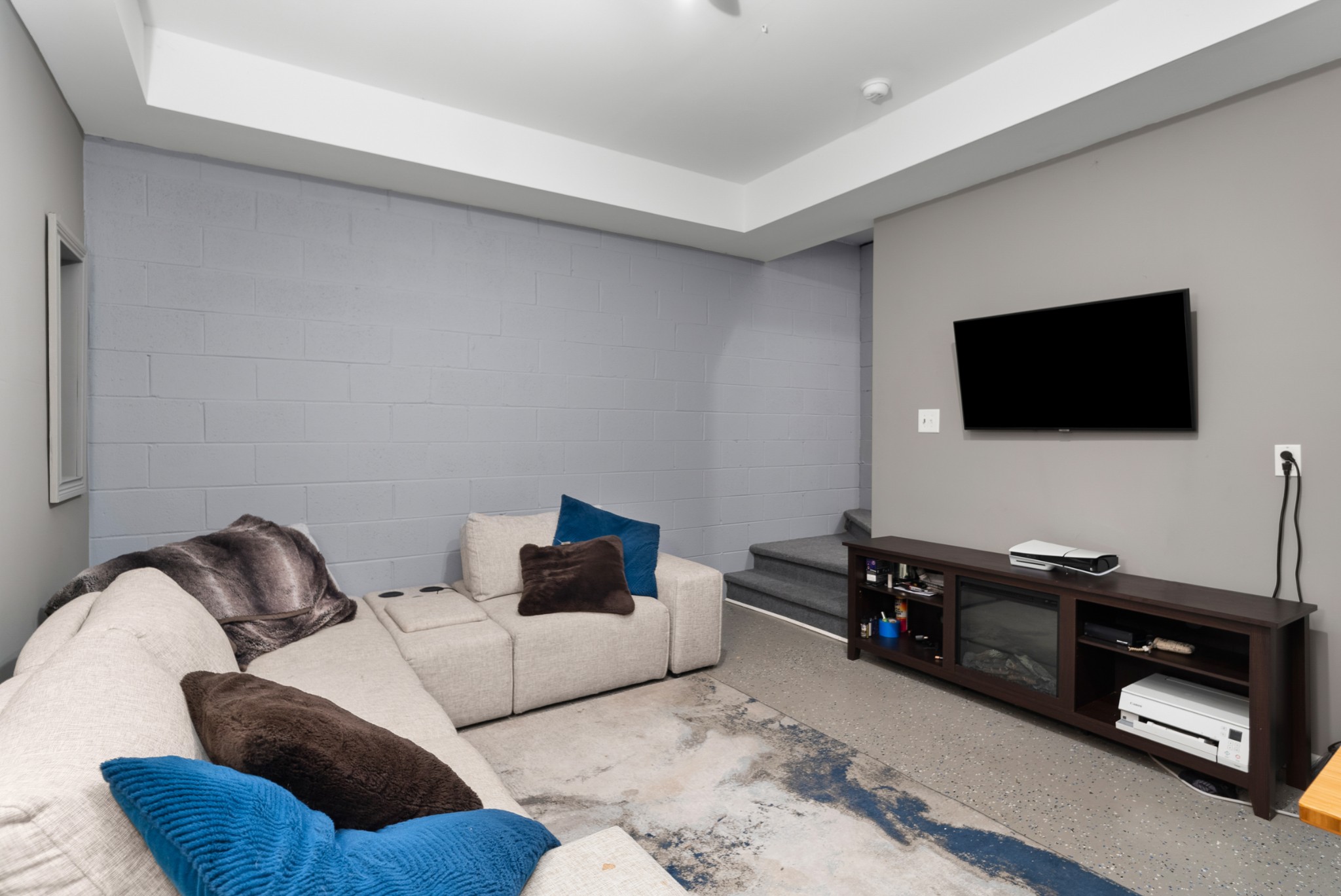 7717 Sawyer Brown Rd Unit: A