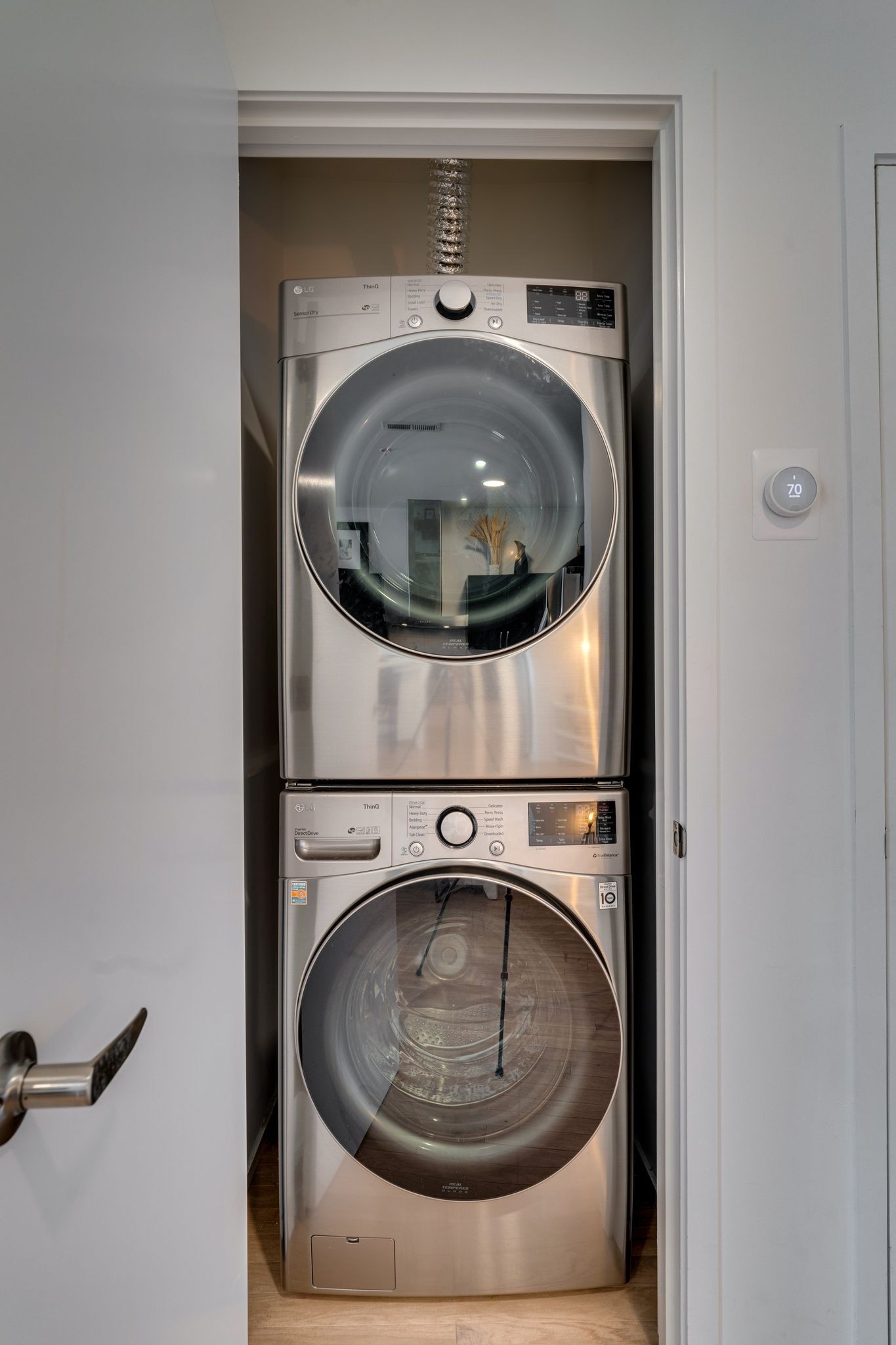 806 Olympic St Unit: 201