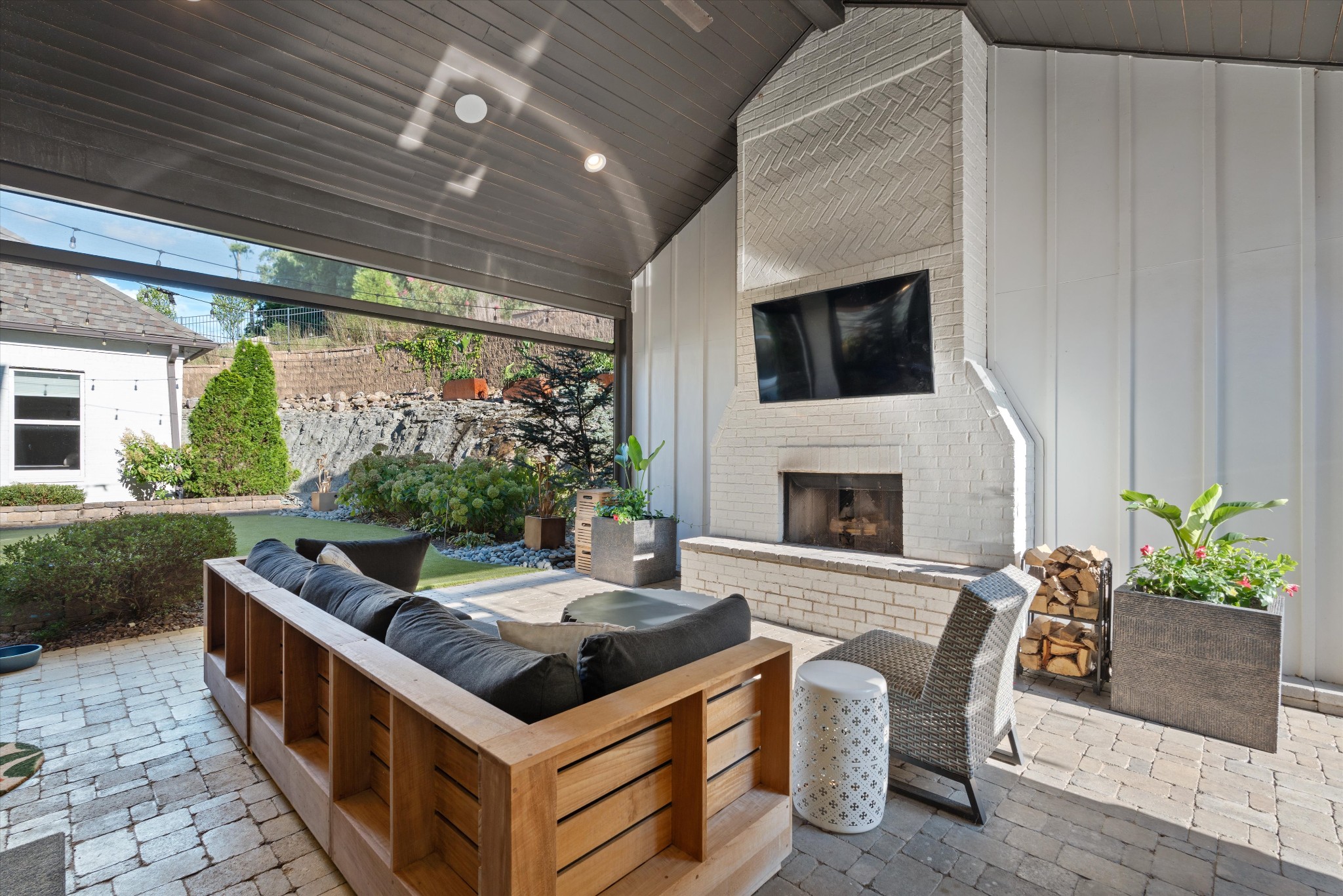 1023 Stockett Dr