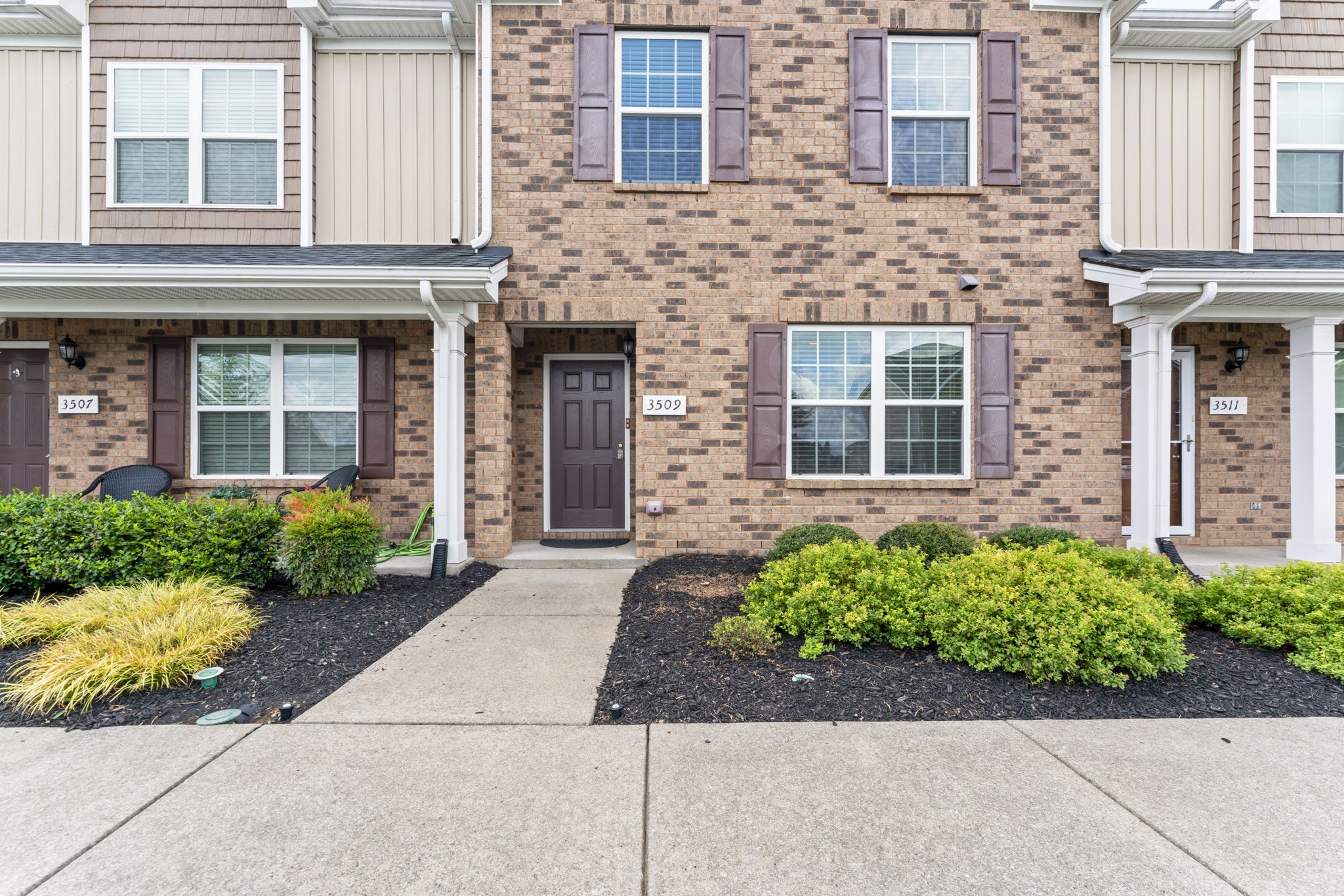 3509 Nightshade Dr