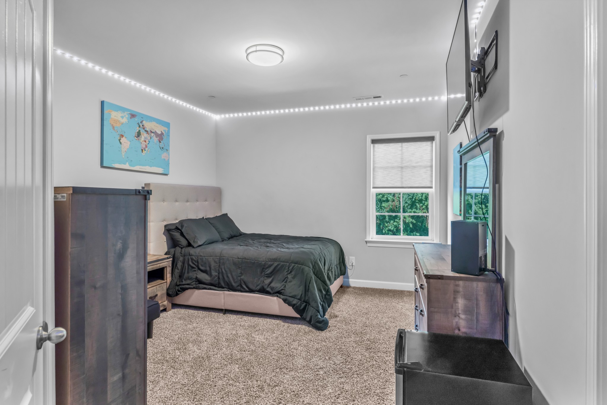 1885 Barnstaple Ln