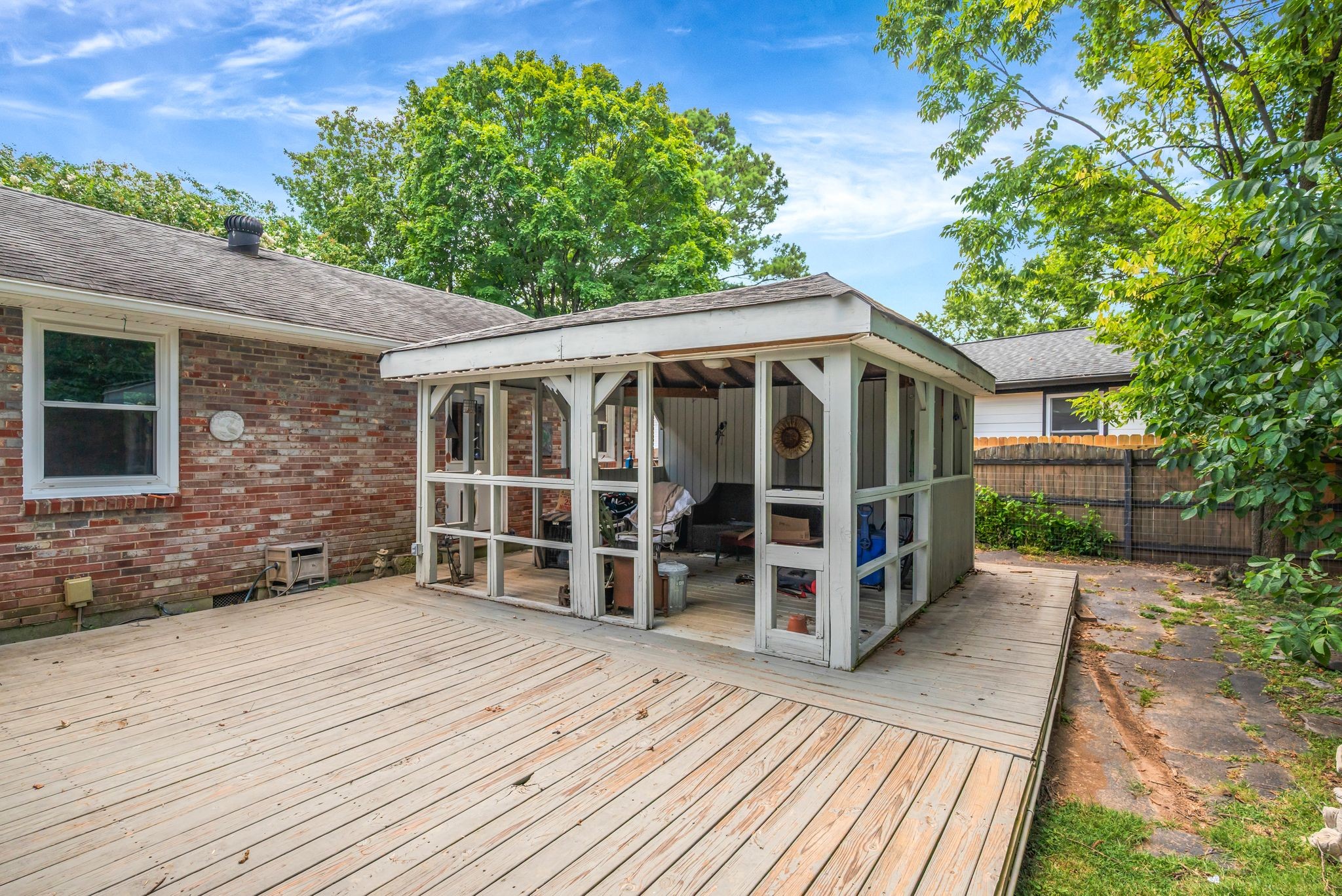 612 Dunston Dr