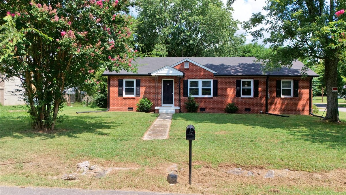 219 Rolling Rd