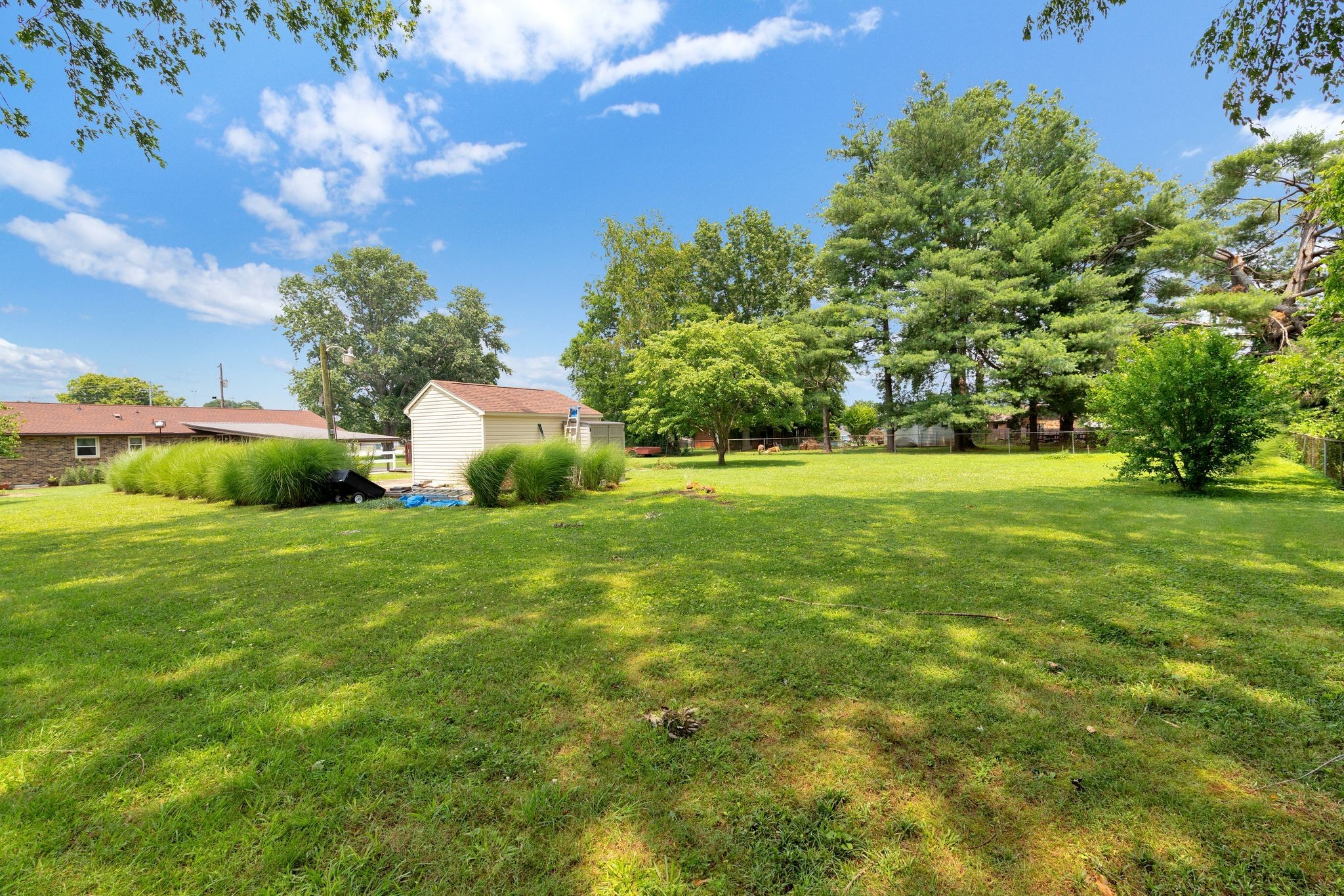 316 W Hutchinson Dr