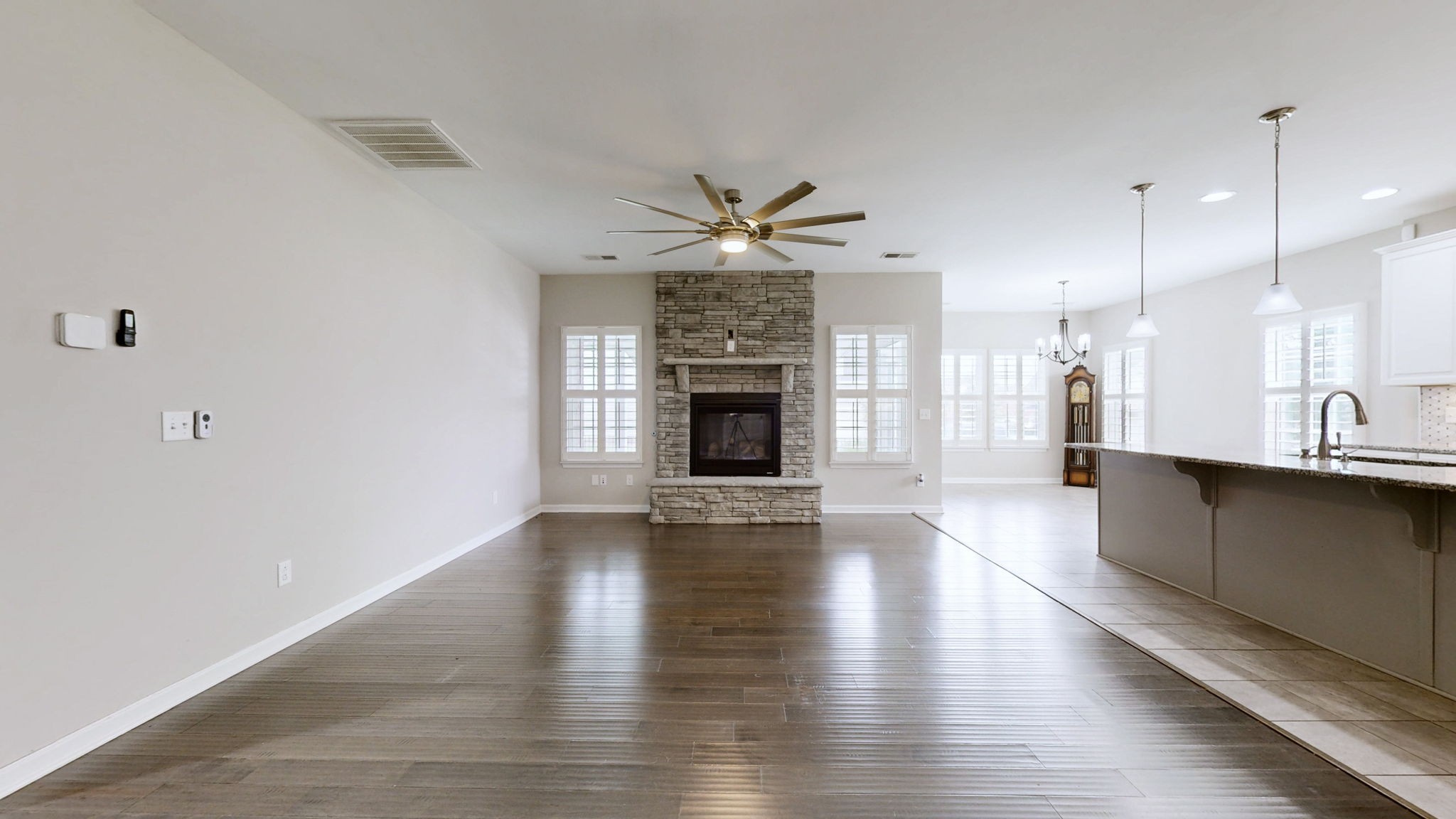 1607 Oak Dr