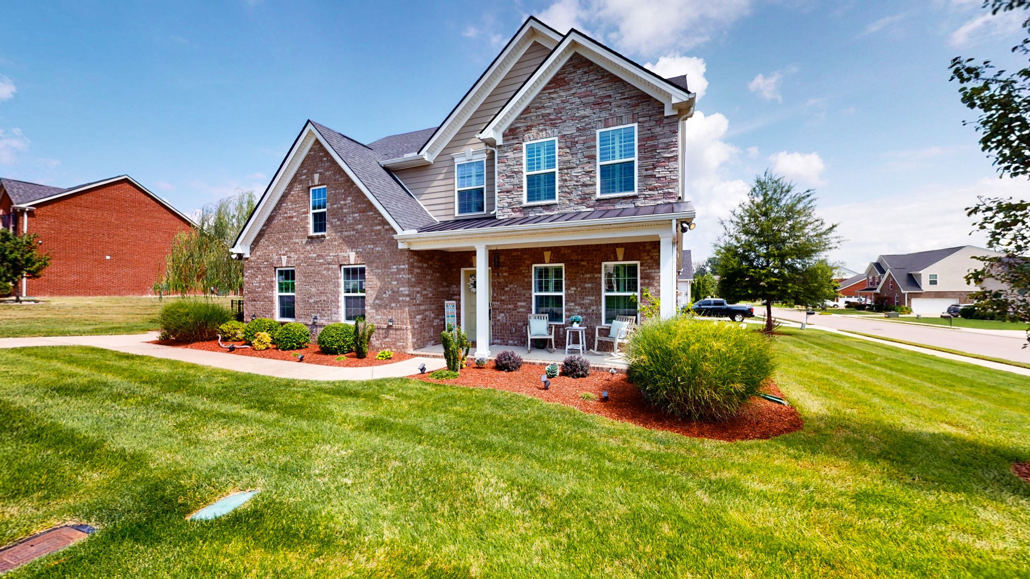 1607 Oak Dr