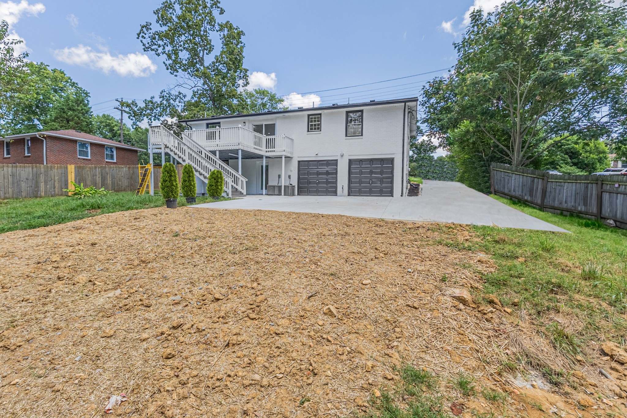 7025 Bonnafair Dr