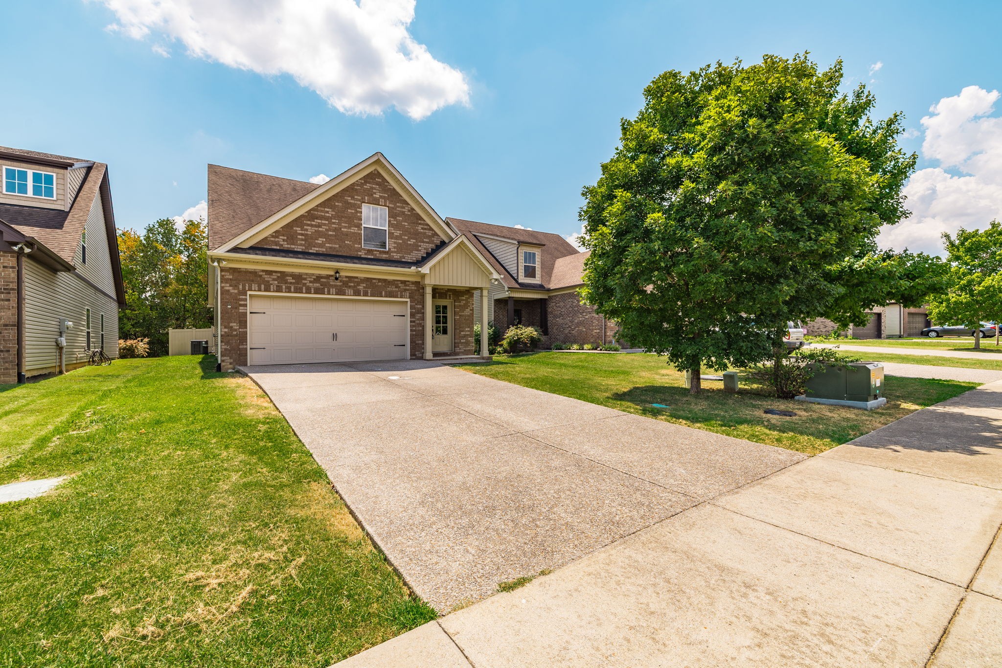 231 Donna Dr