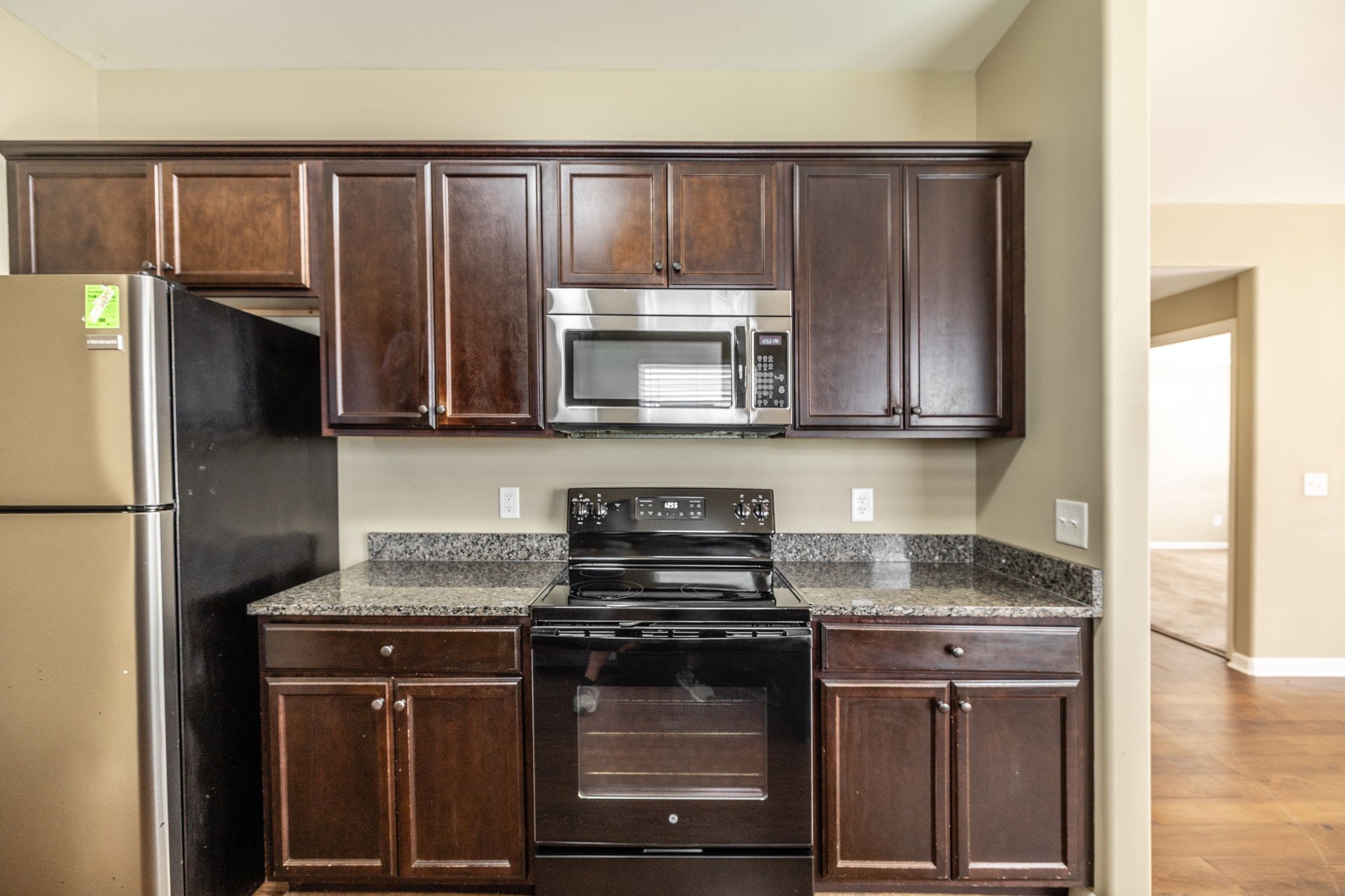 231 Donna Dr