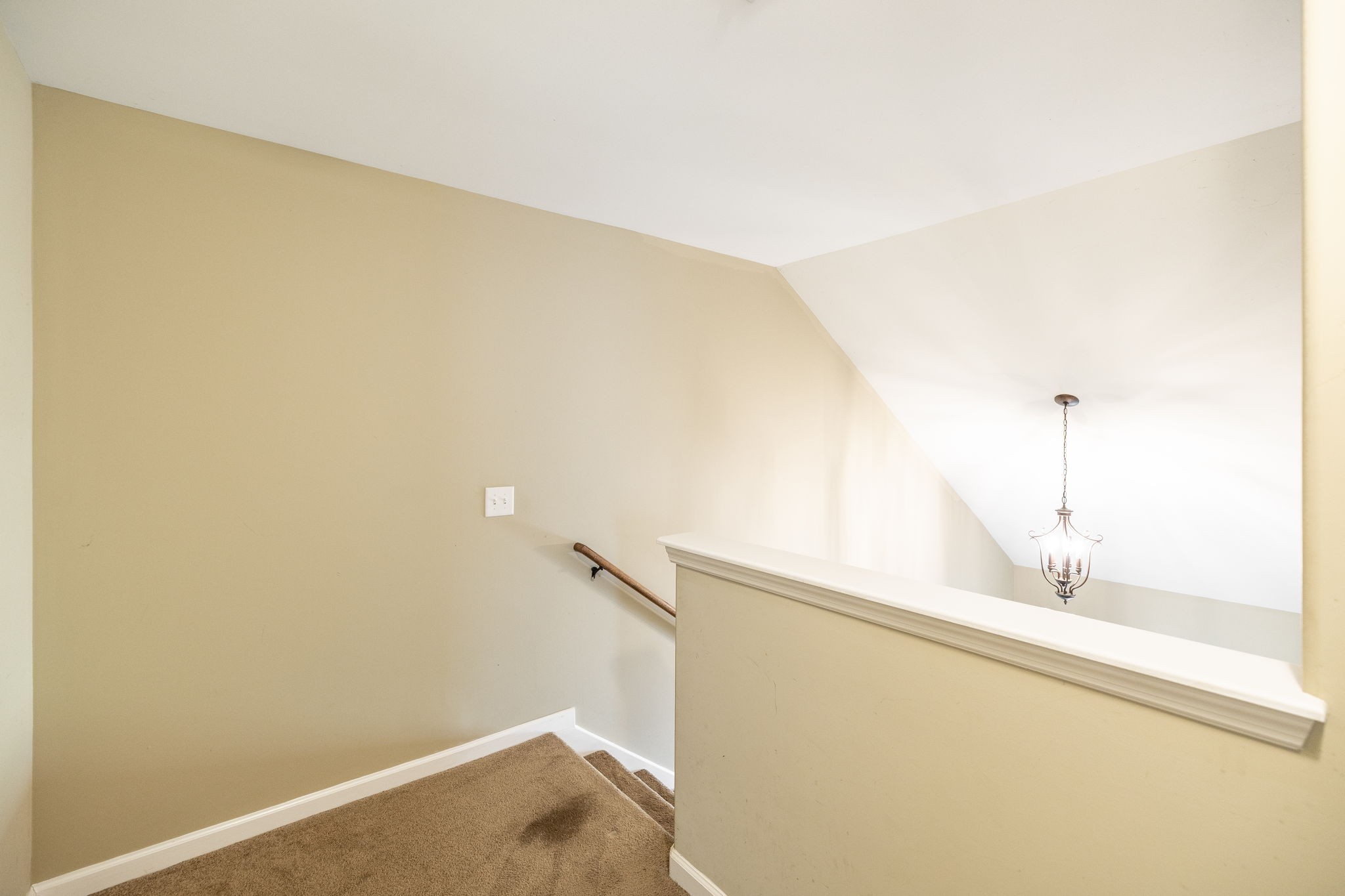 231 Donna Dr