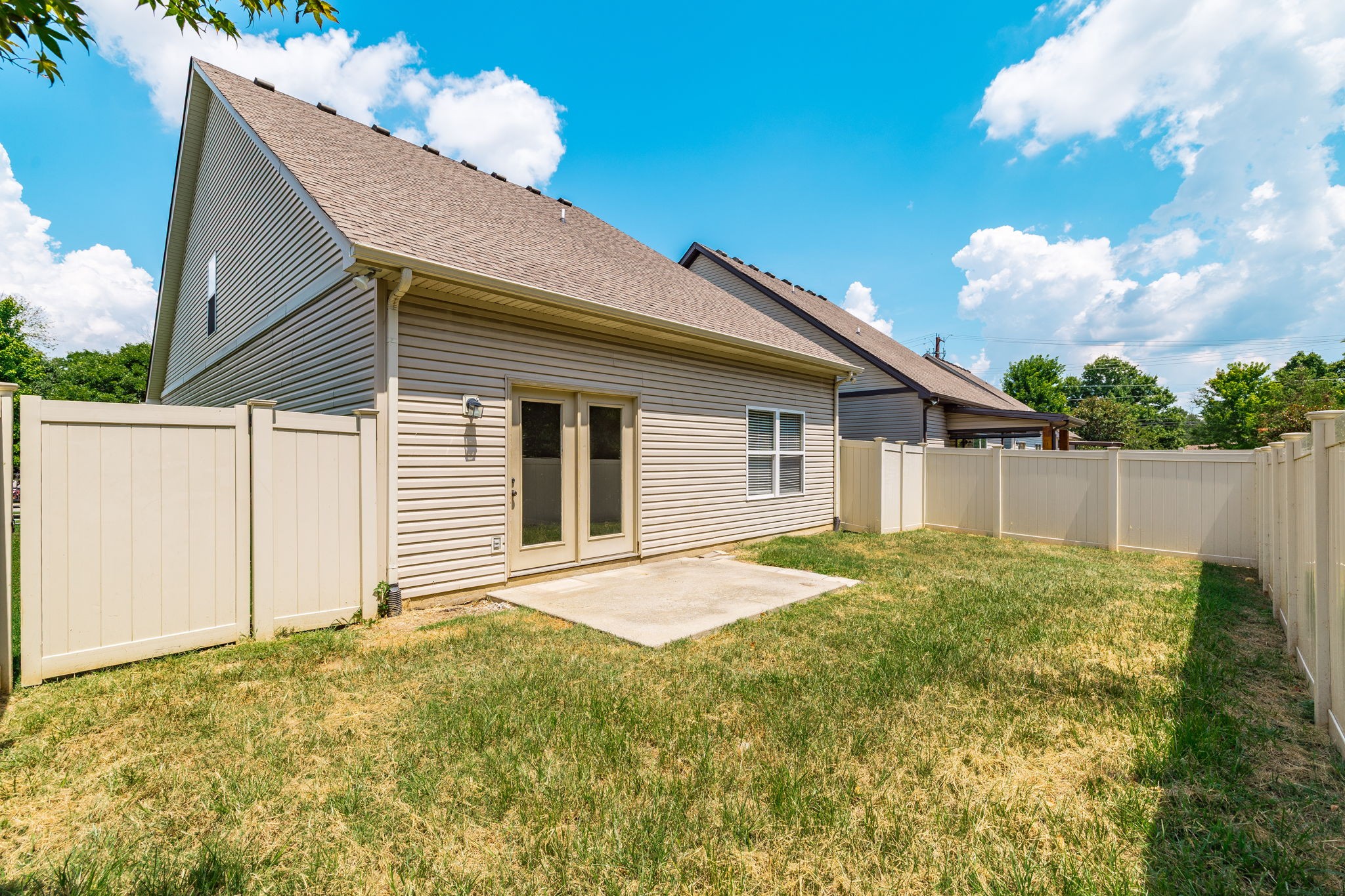 231 Donna Dr