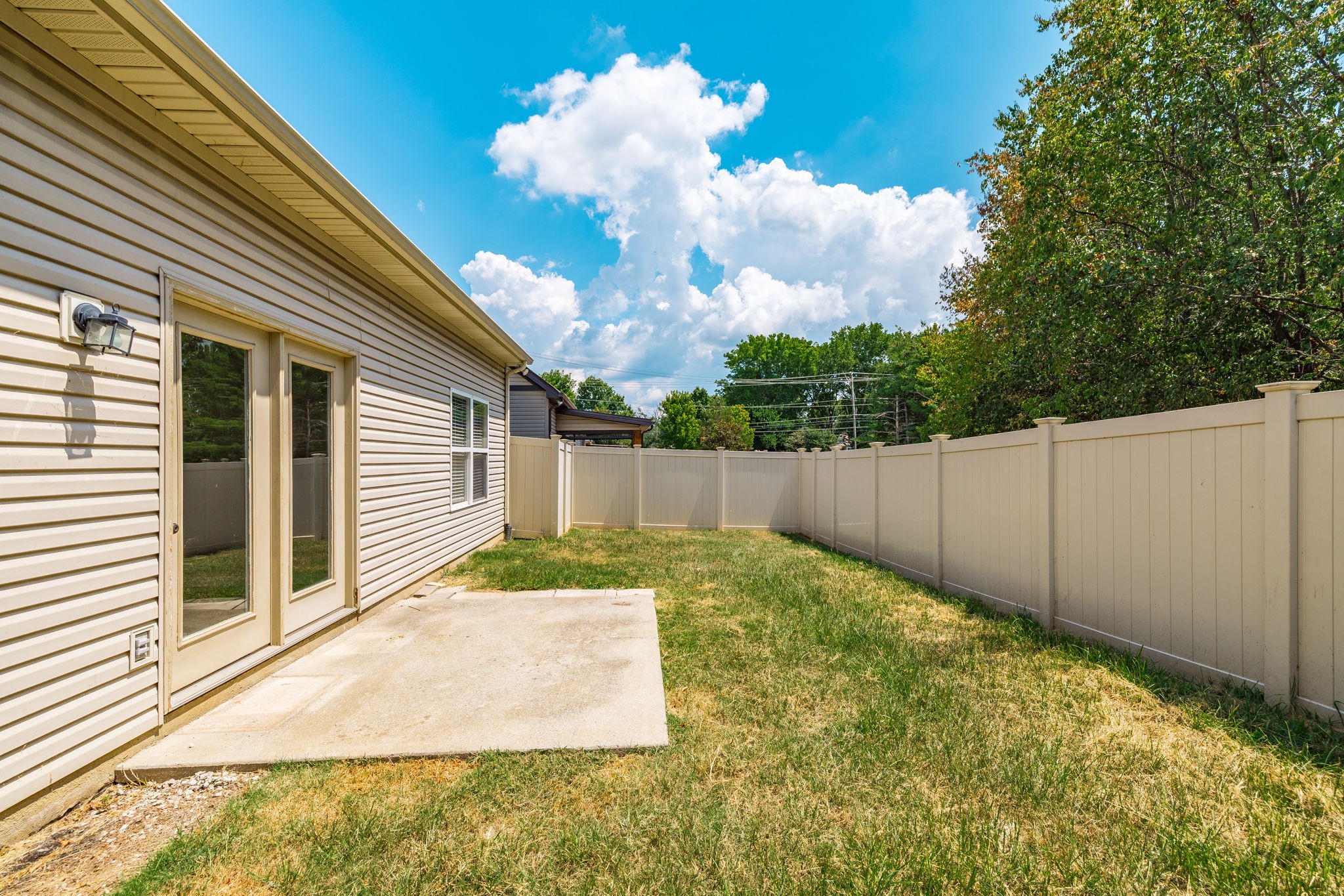231 Donna Dr