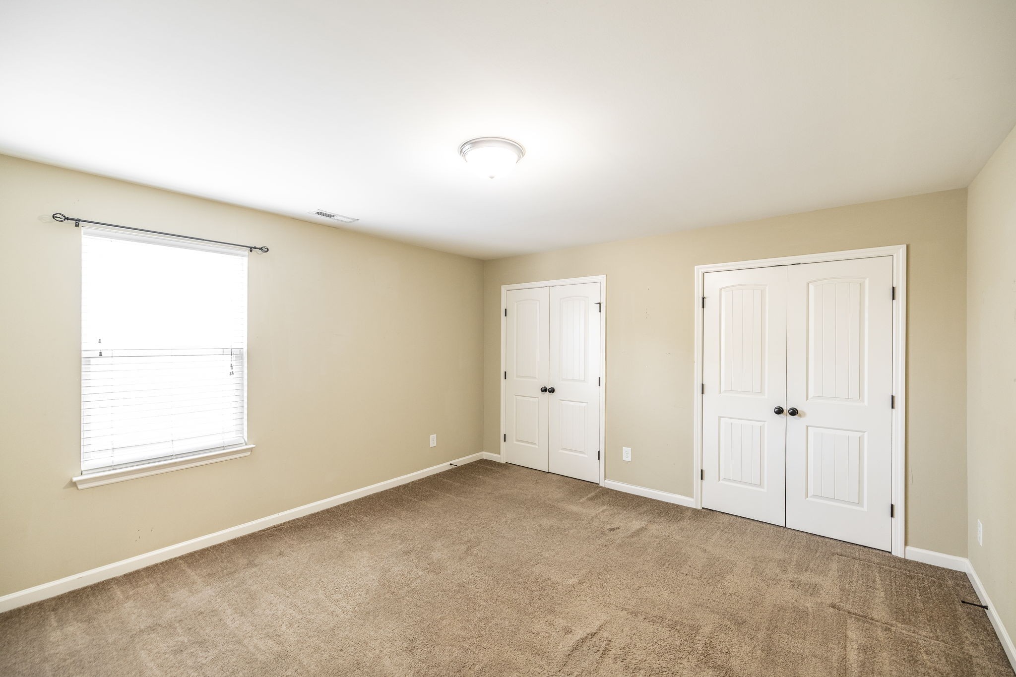 231 Donna Dr