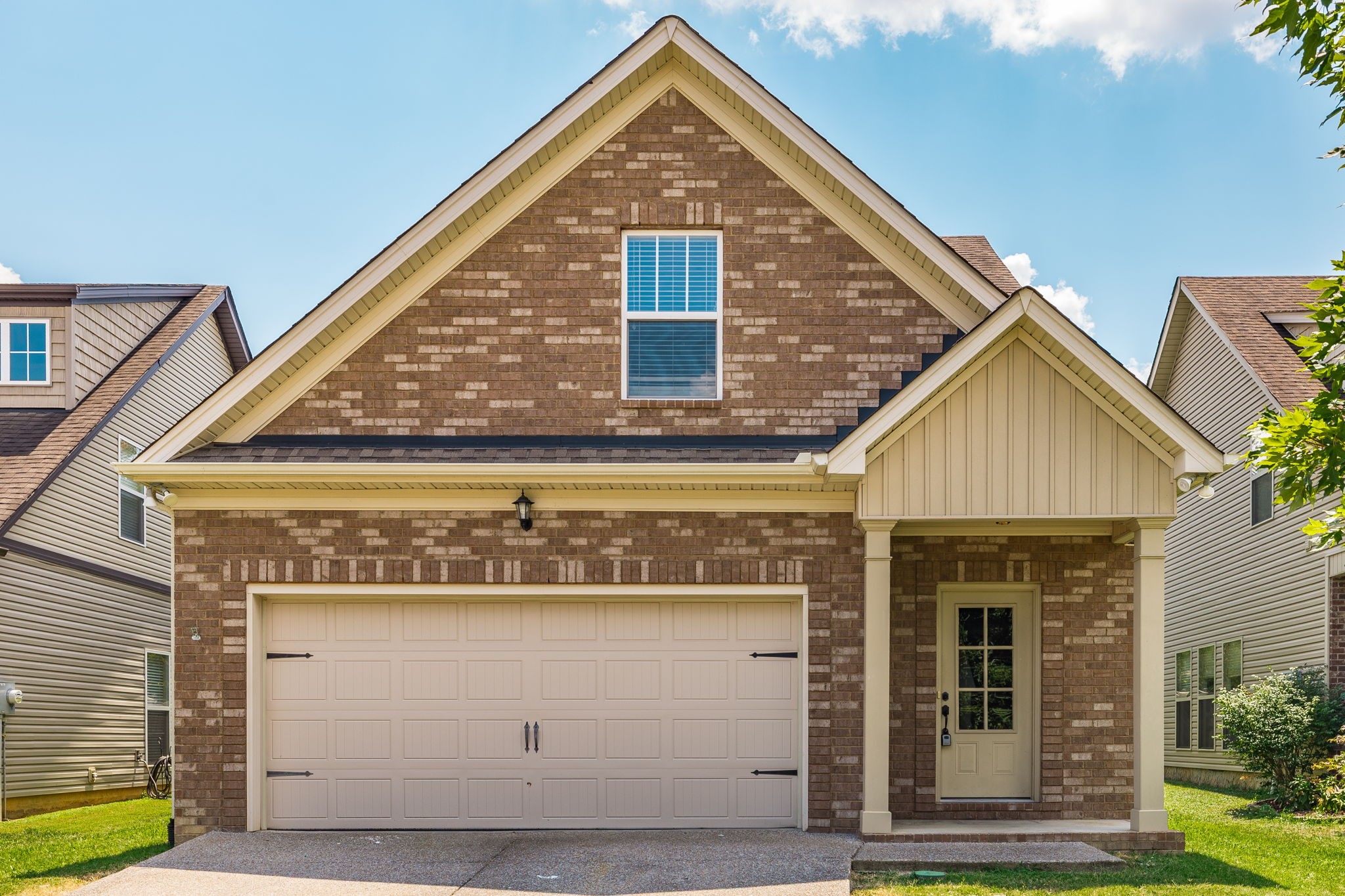 231 Donna Dr