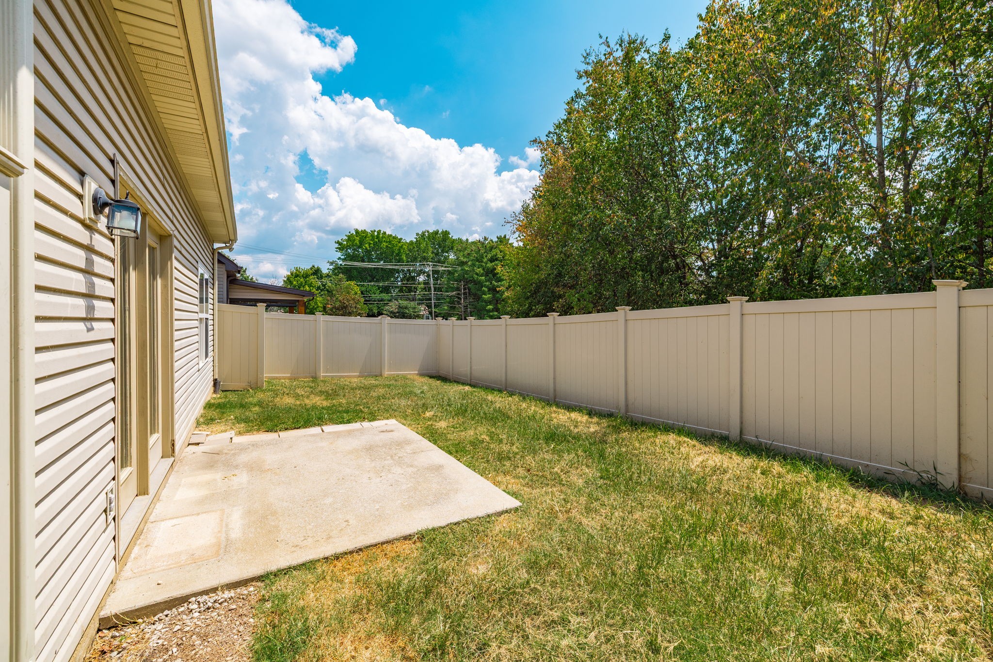 231 Donna Dr