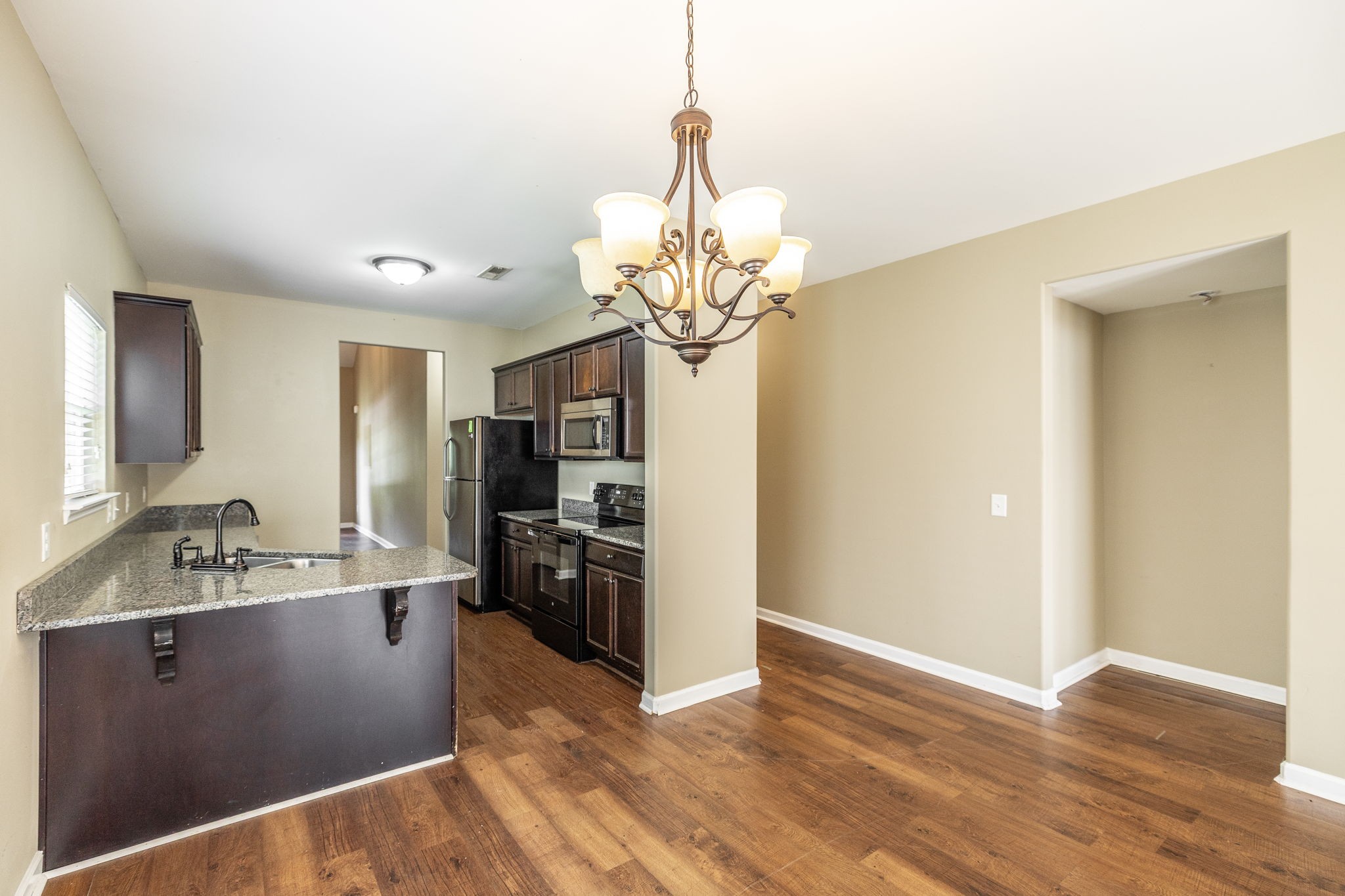 231 Donna Dr