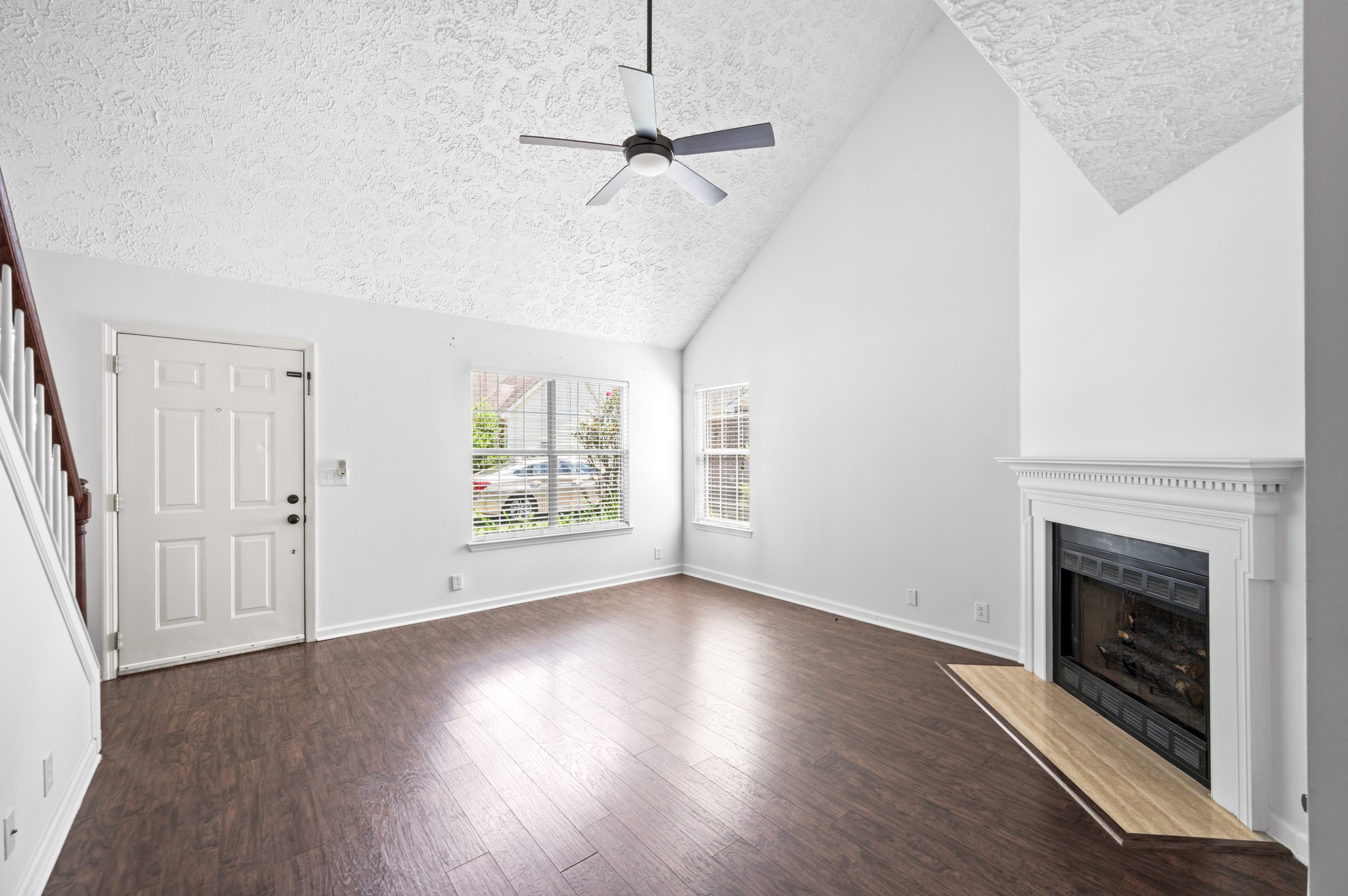 913 Idlewild Ct