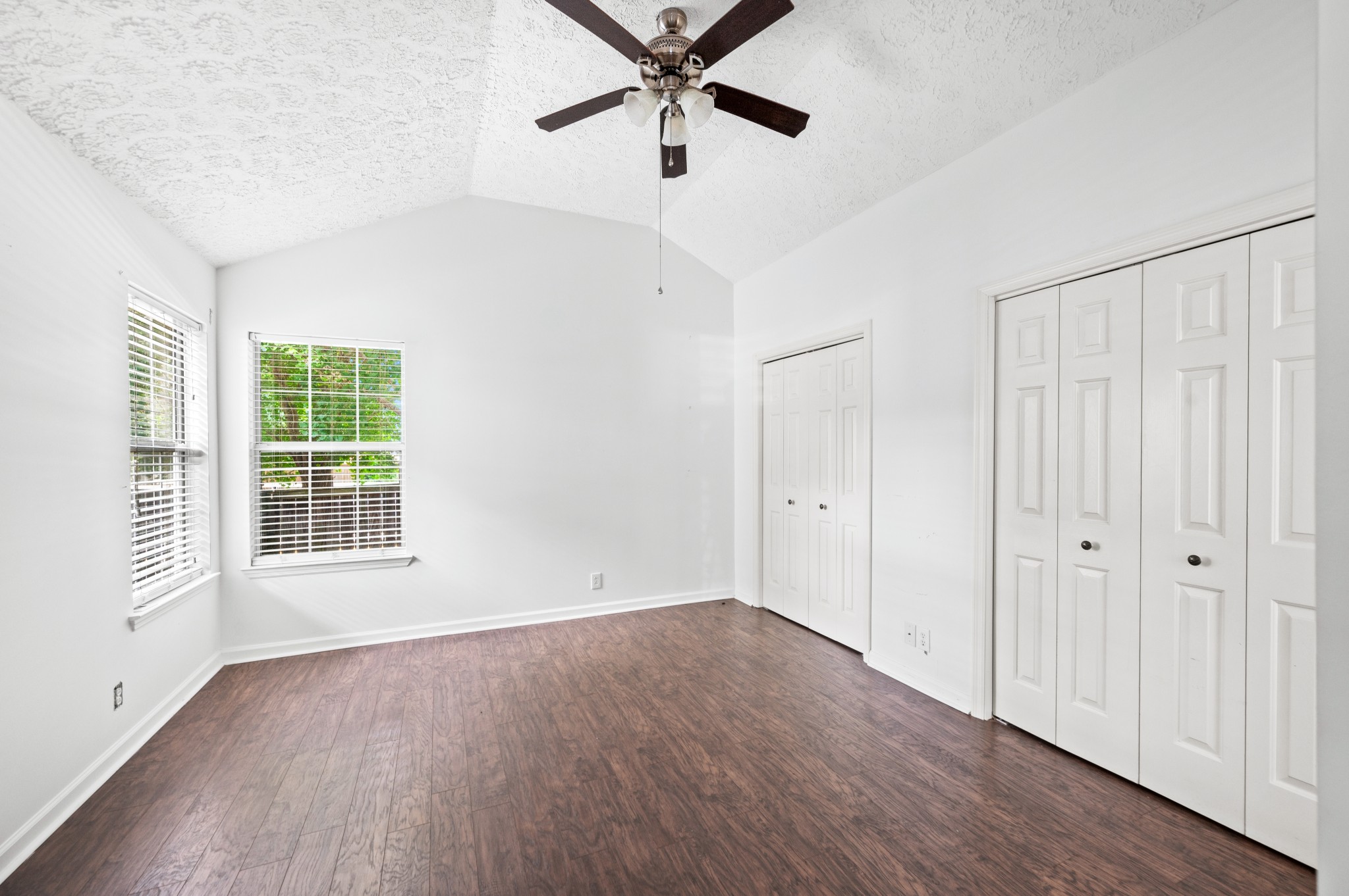 913 Idlewild Ct