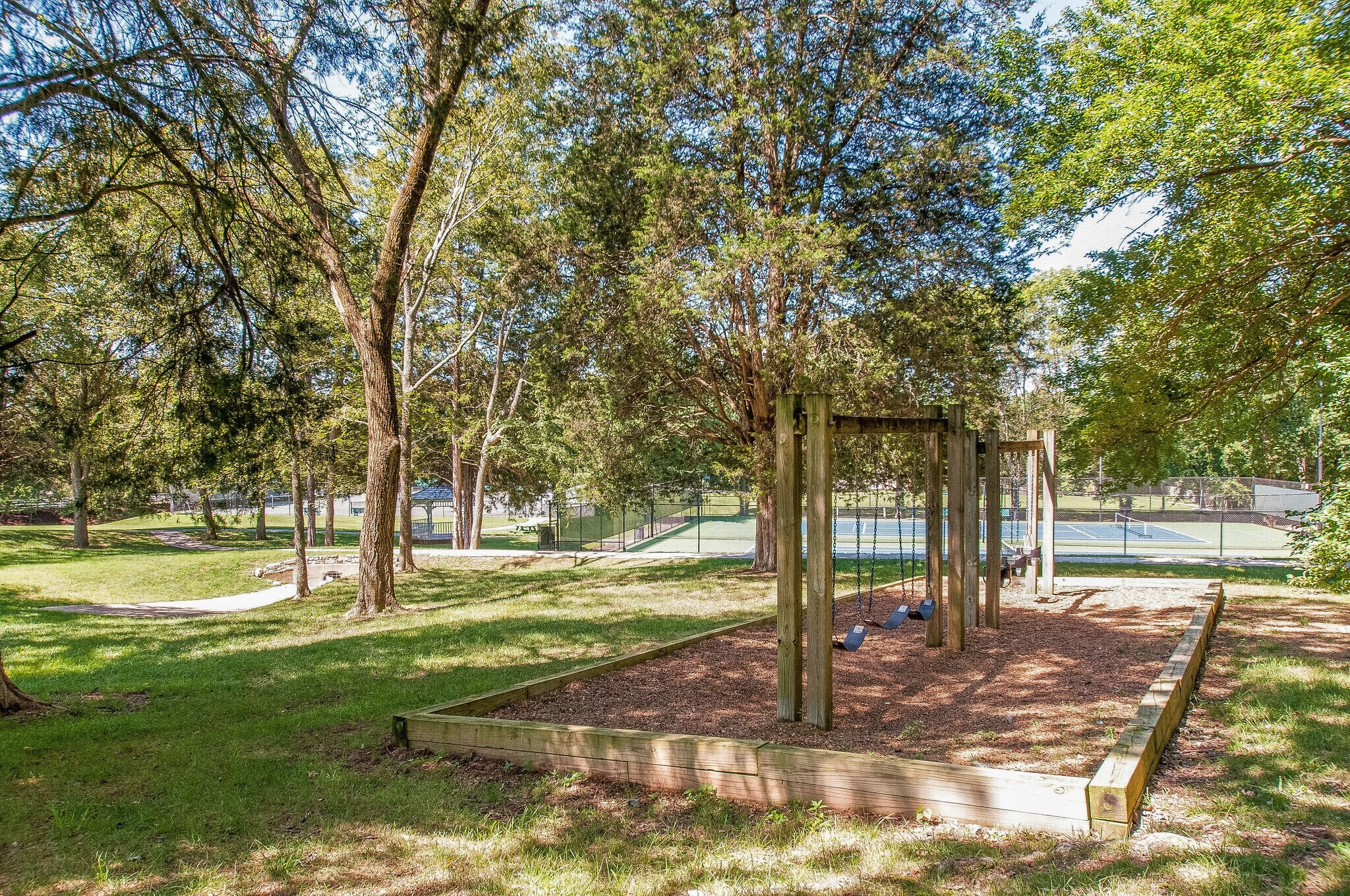 913 Idlewild Ct