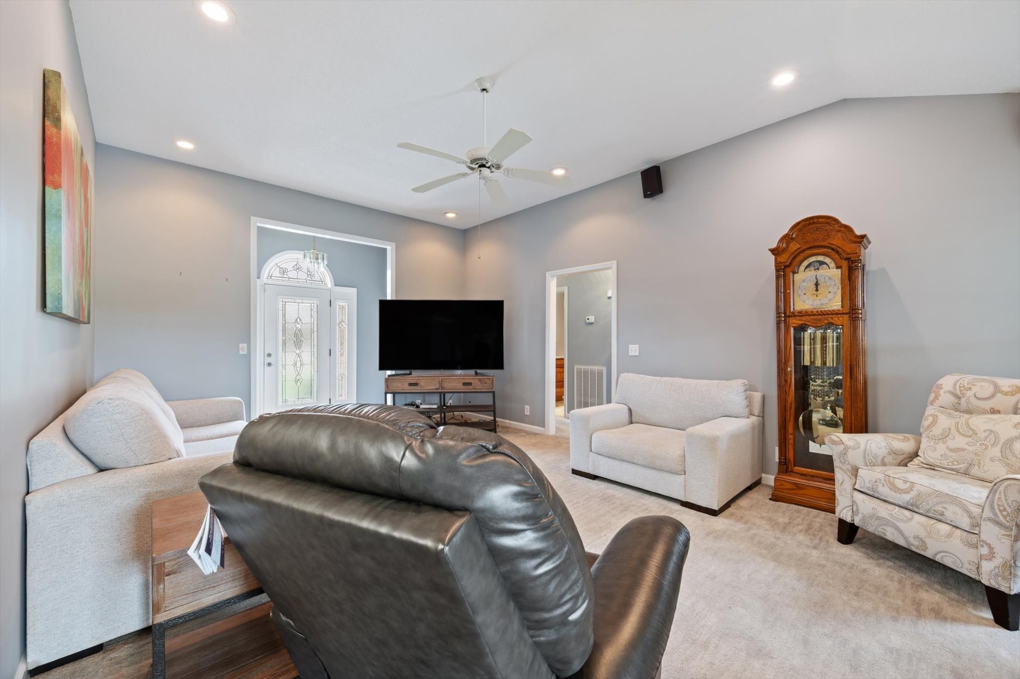 214 Juniper Dr