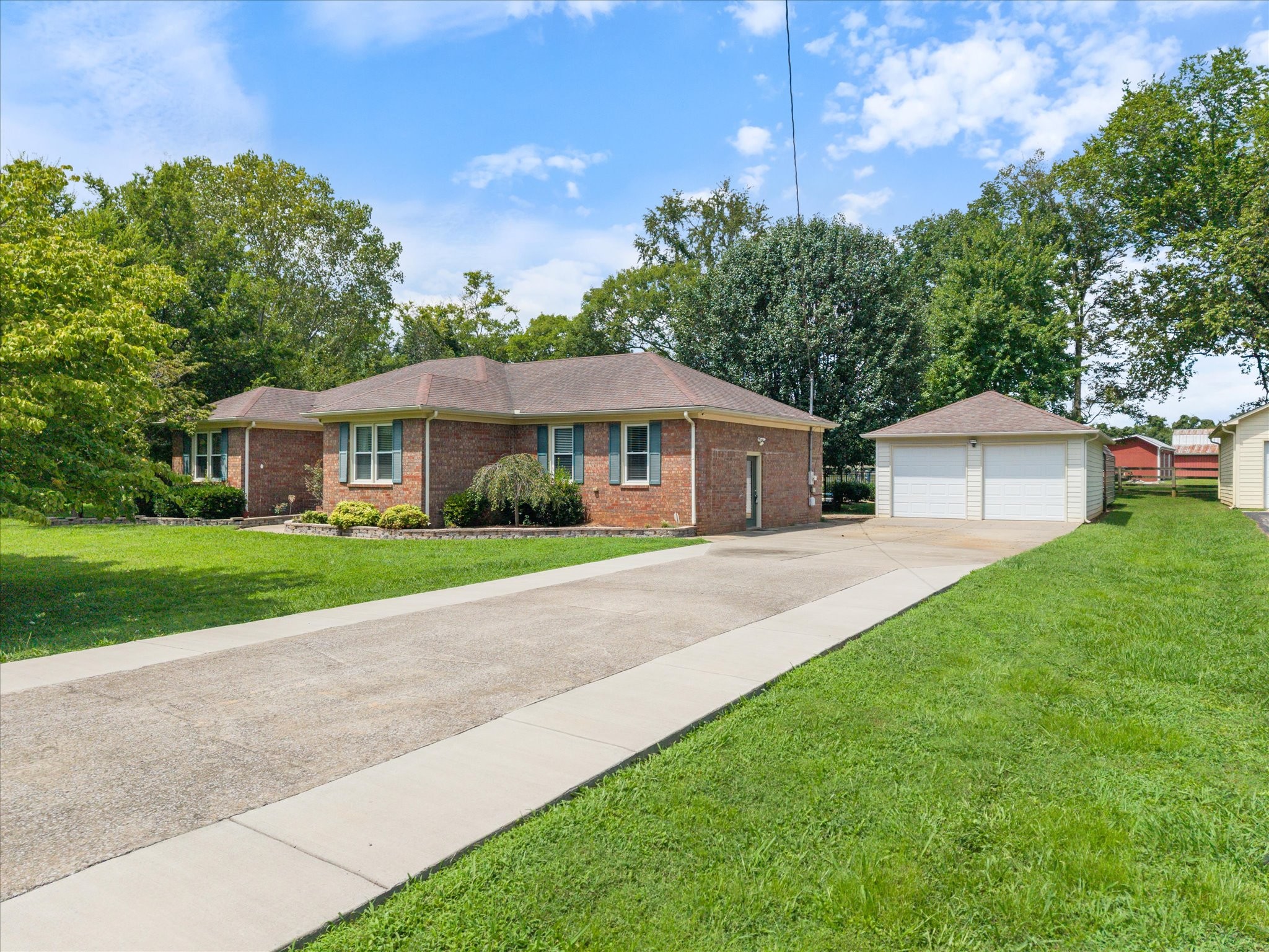 214 Juniper Dr
