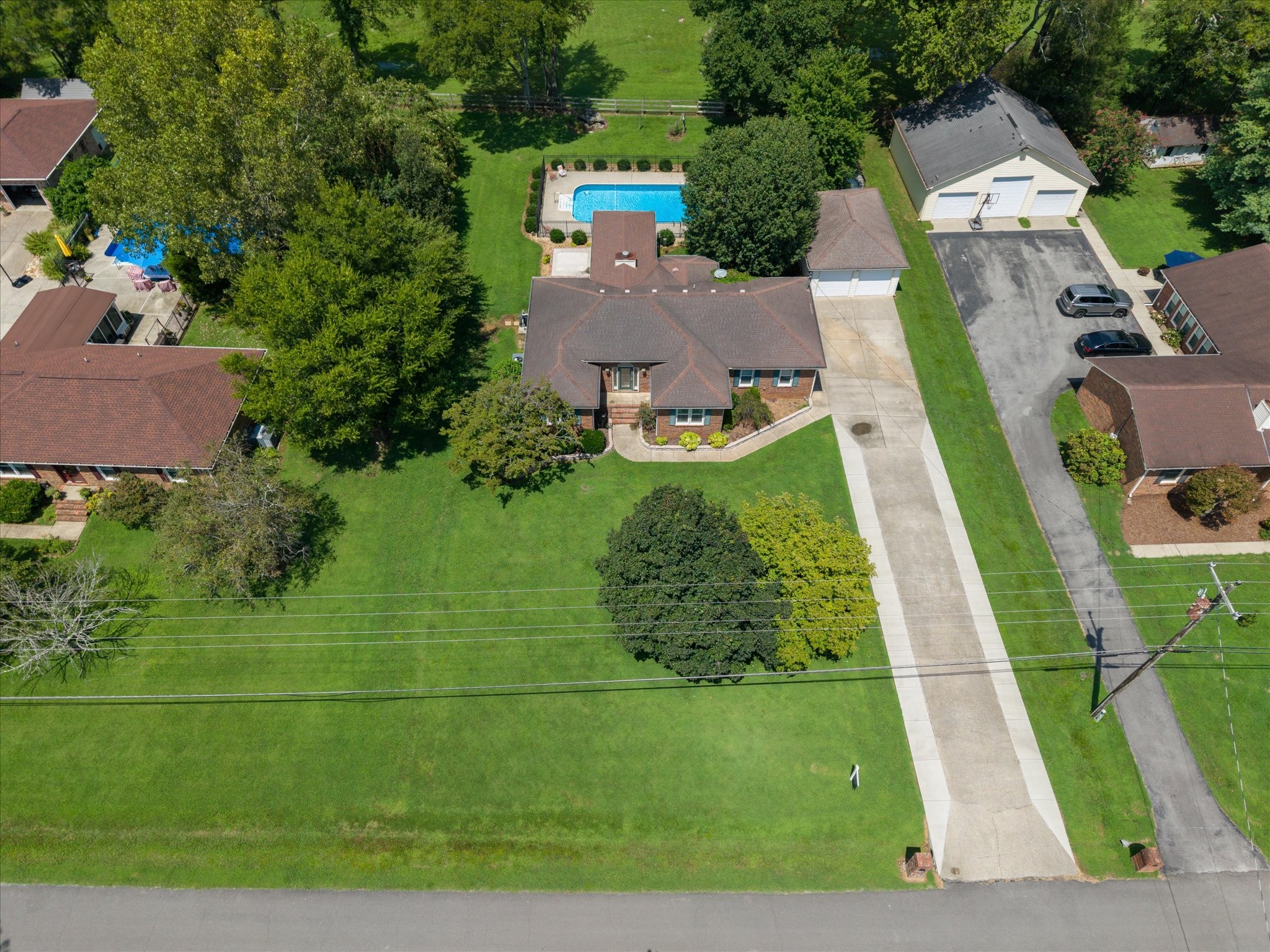 214 Juniper Dr