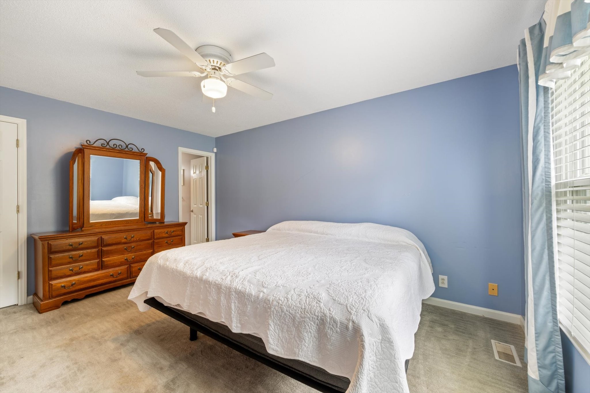214 Juniper Dr