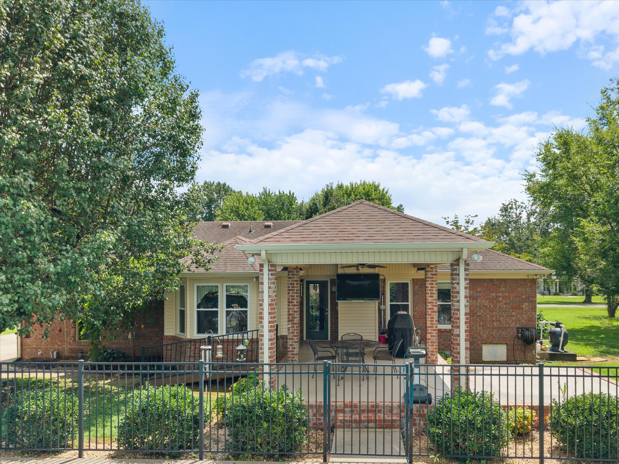 214 Juniper Dr