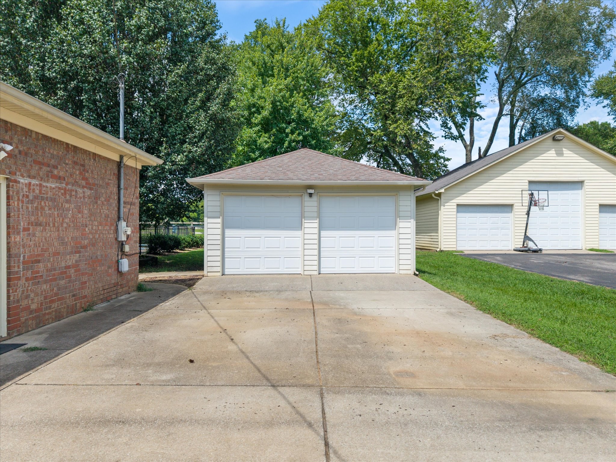 214 Juniper Dr