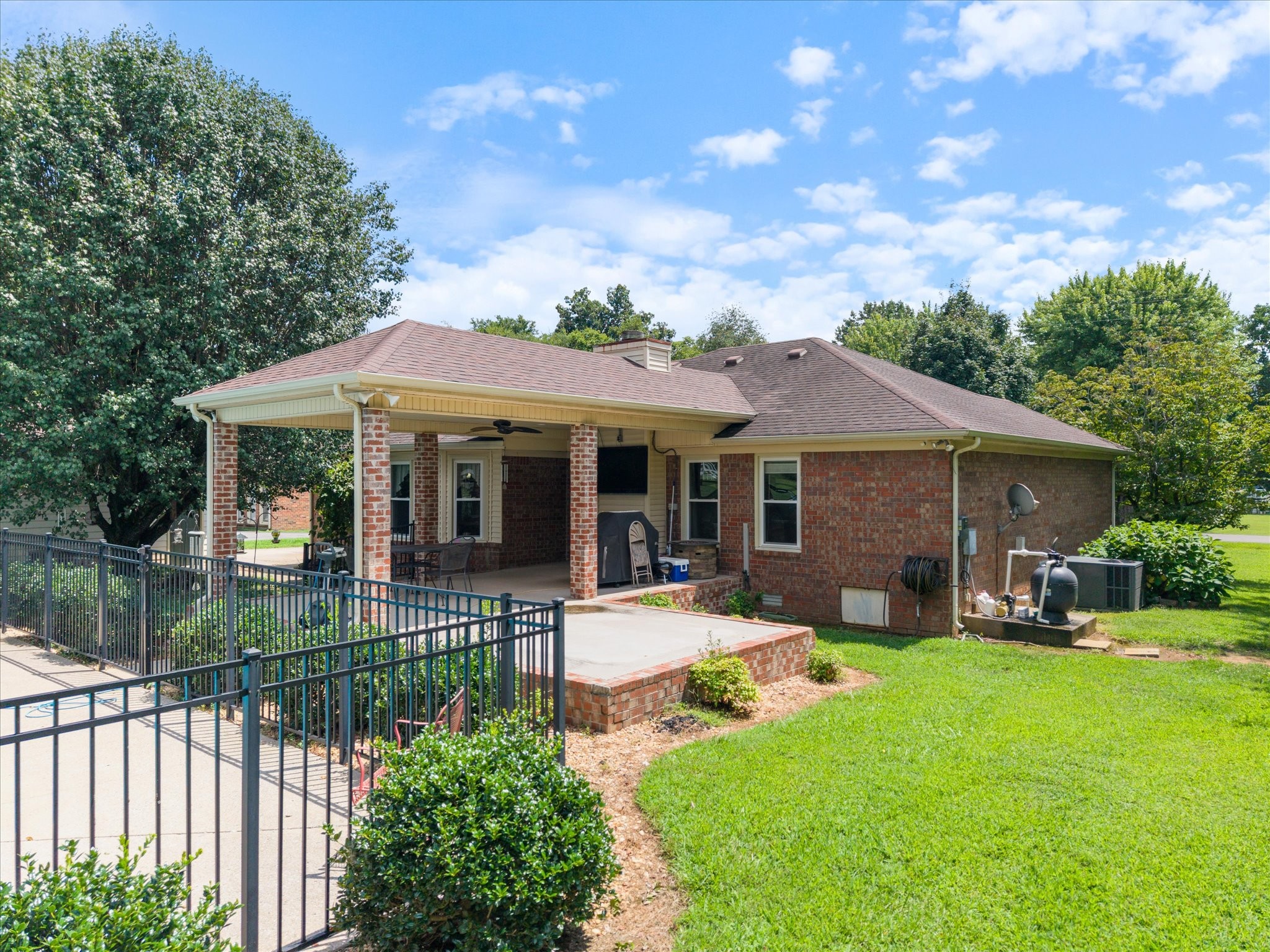 214 Juniper Dr