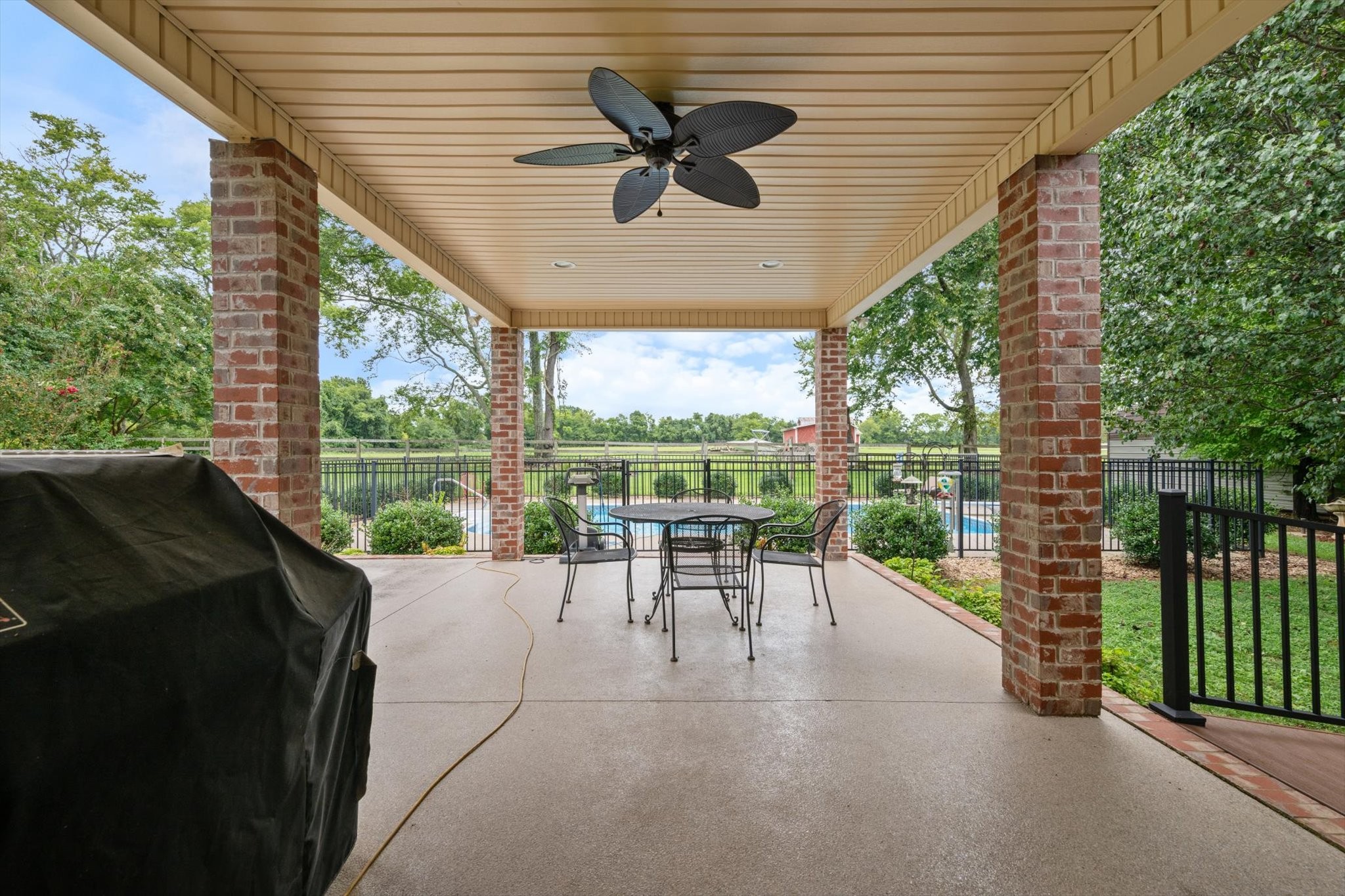 214 Juniper Dr