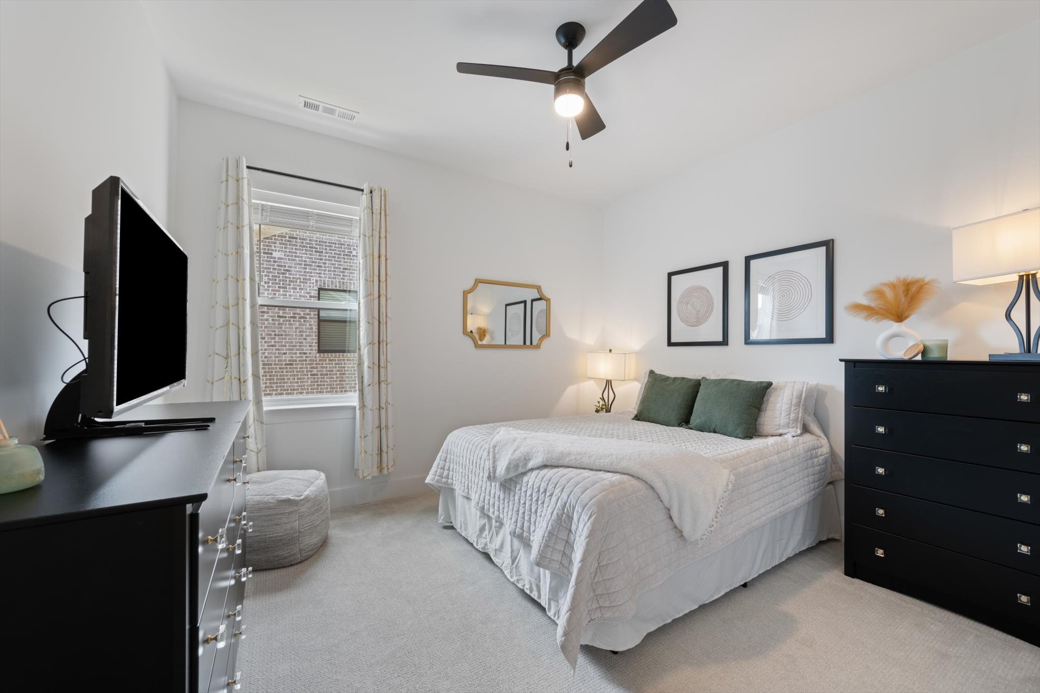 3262 Sassafras Ln