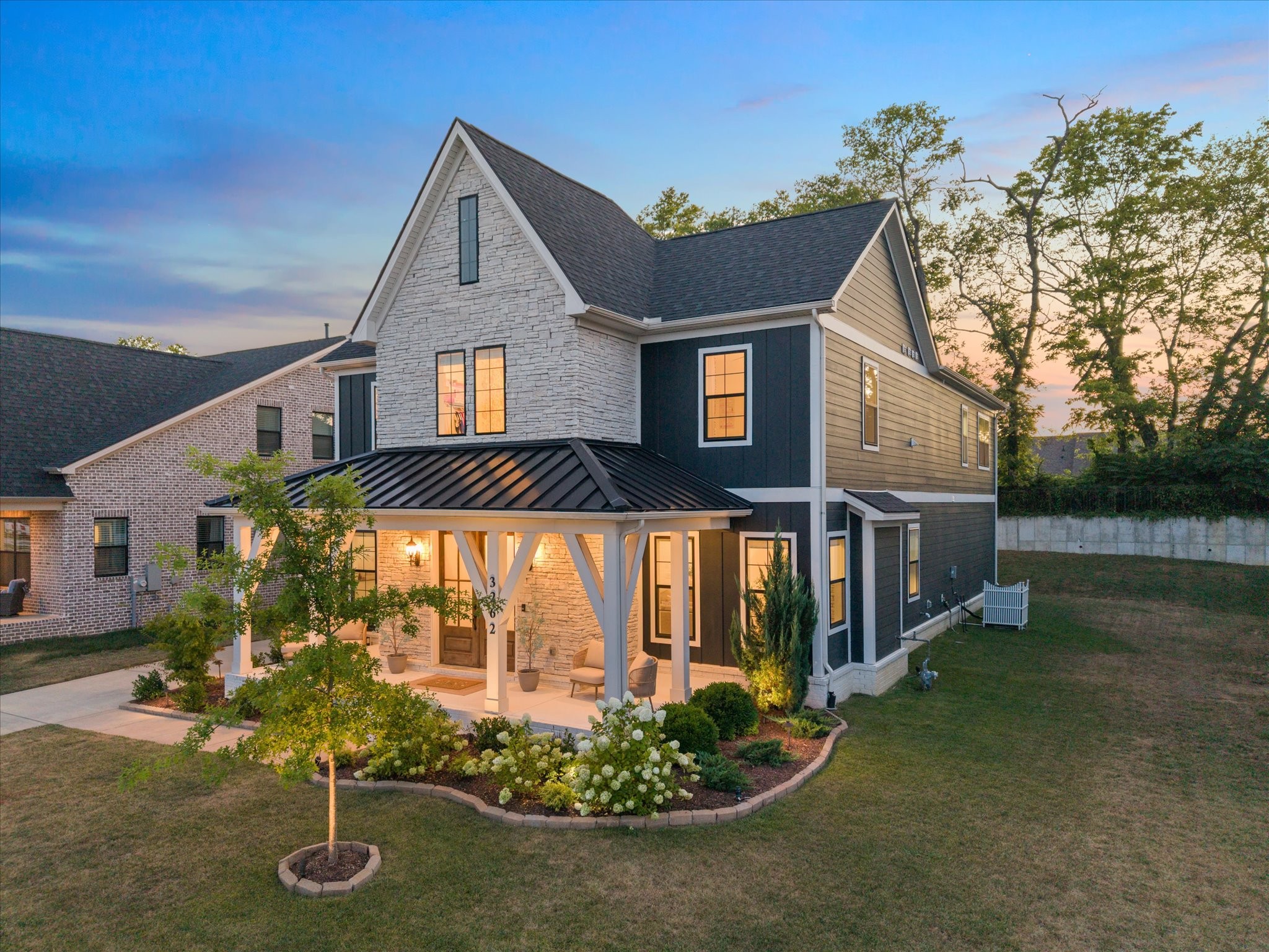 3262 Sassafras Ln