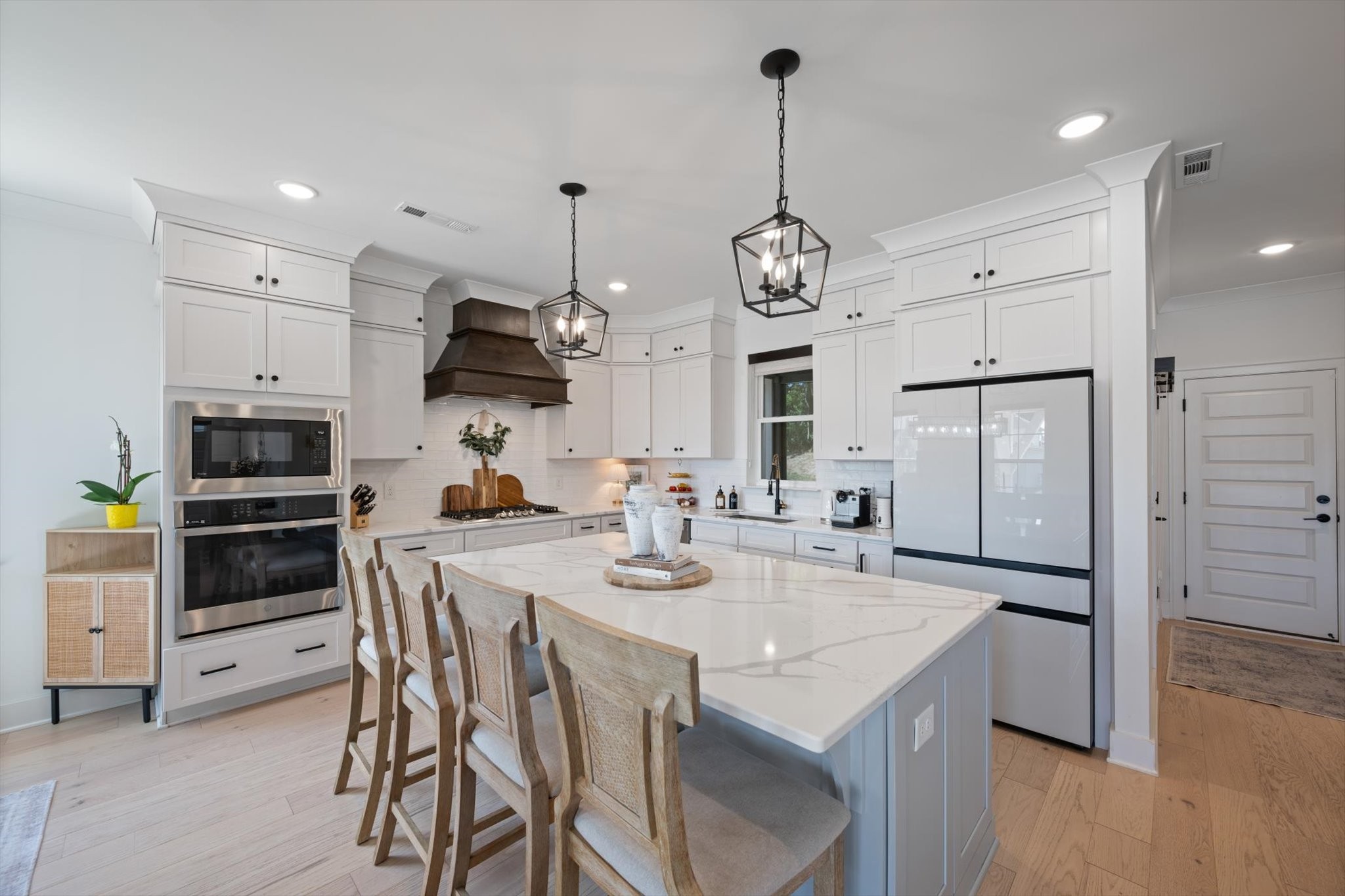 3262 Sassafras Ln
