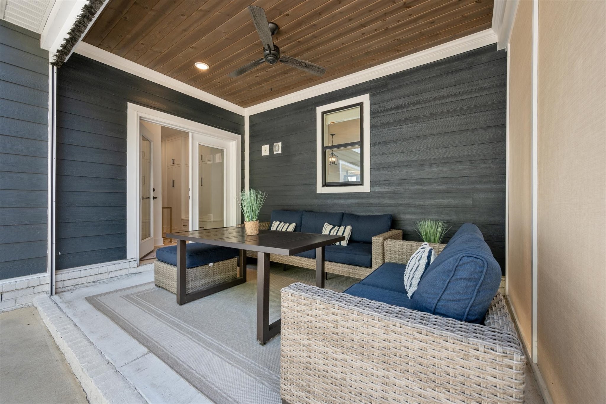 3262 Sassafras Ln