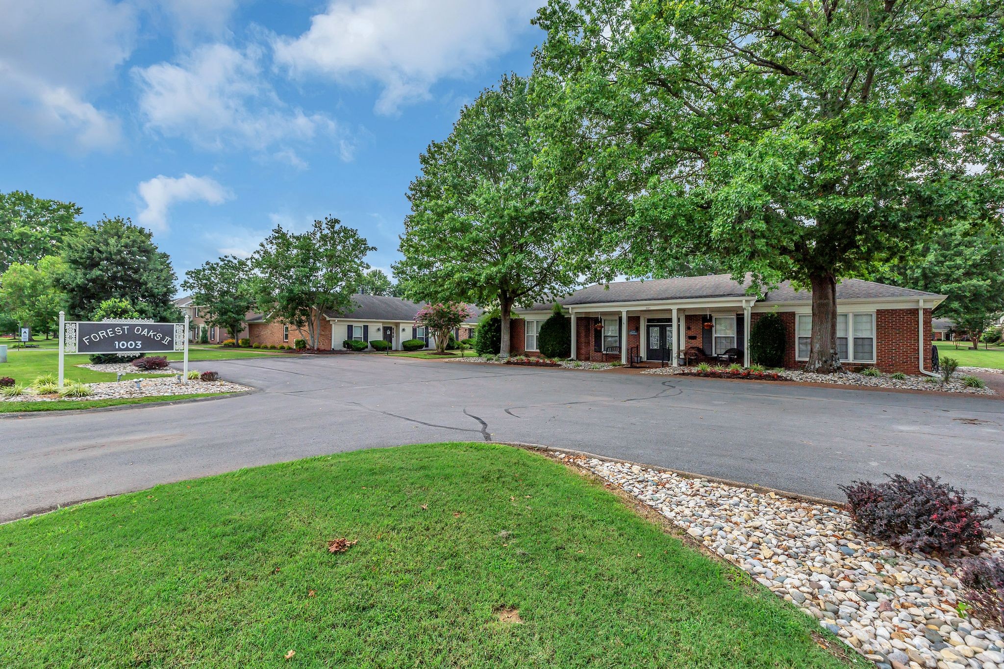 925 E Northfield Blvd