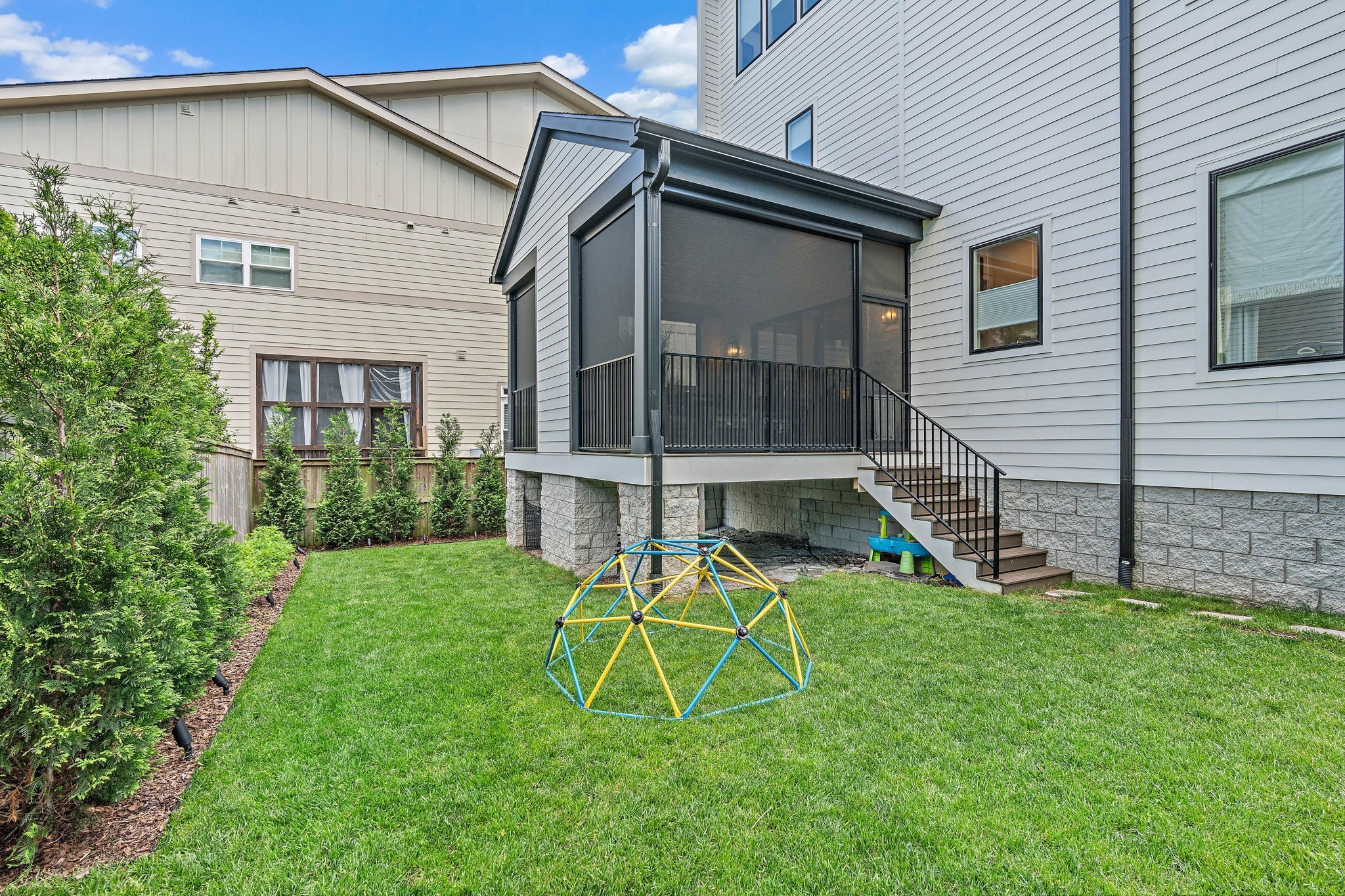 1806 Elliott Ave