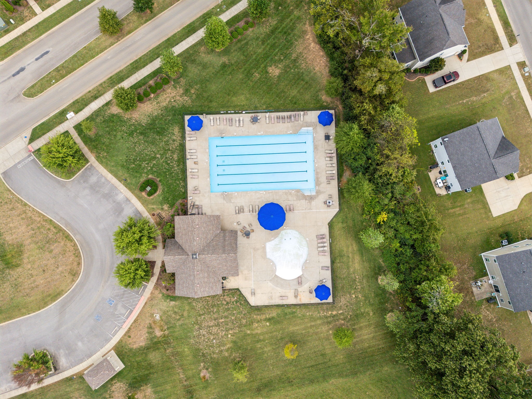 2622 Leawood Ct