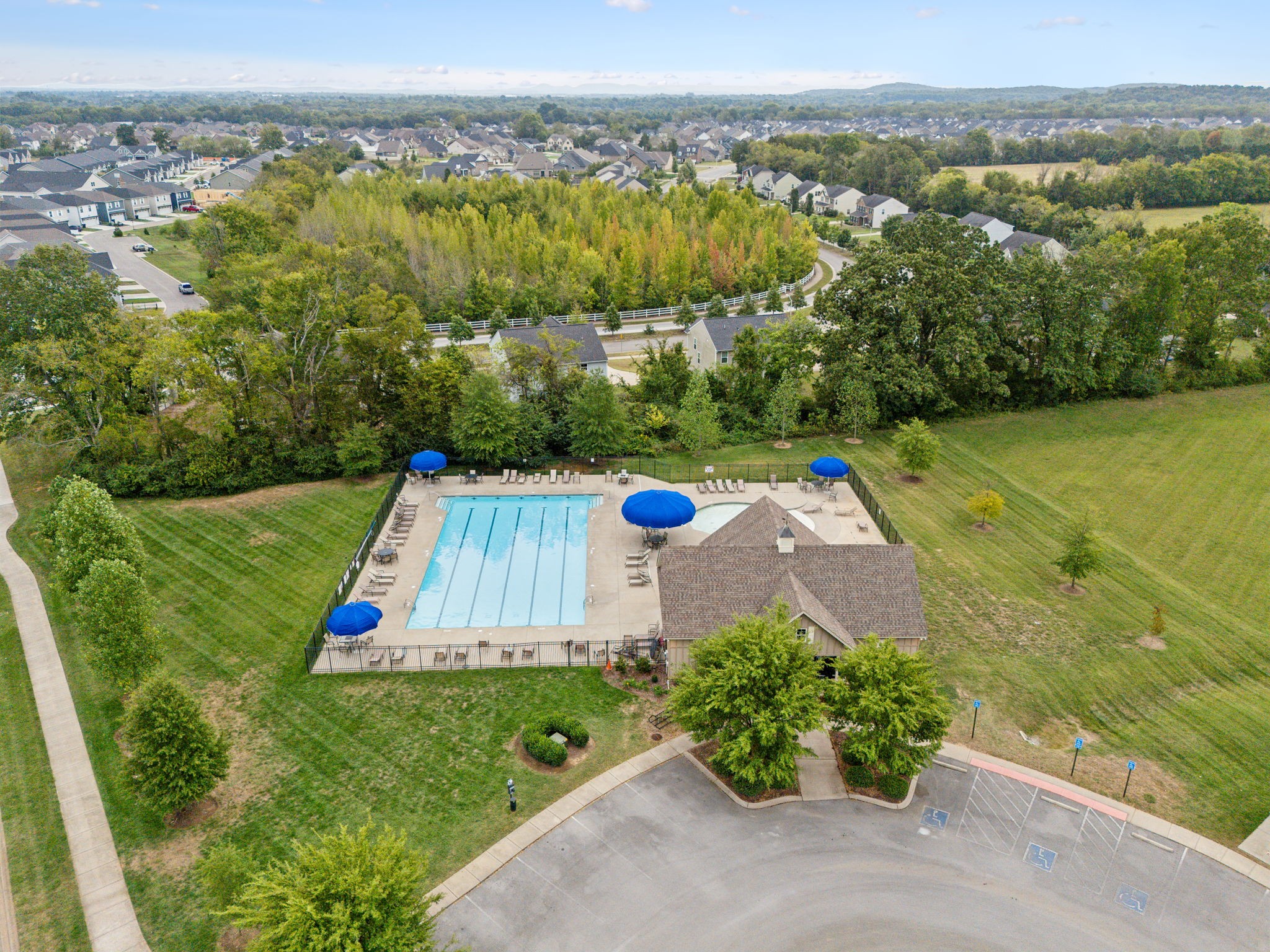 2622 Leawood Ct