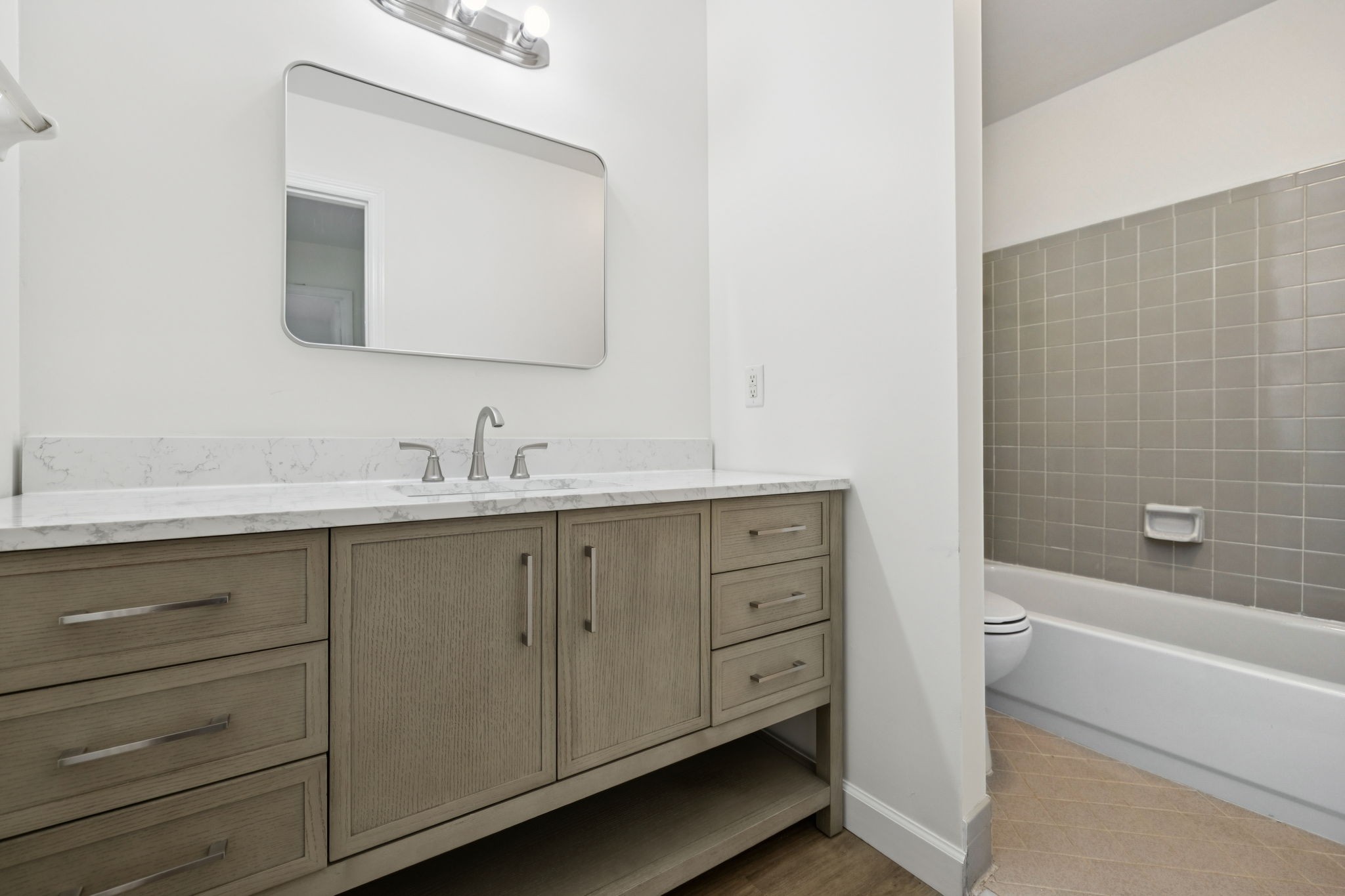 3880 Priest Lake Dr Unit: 66