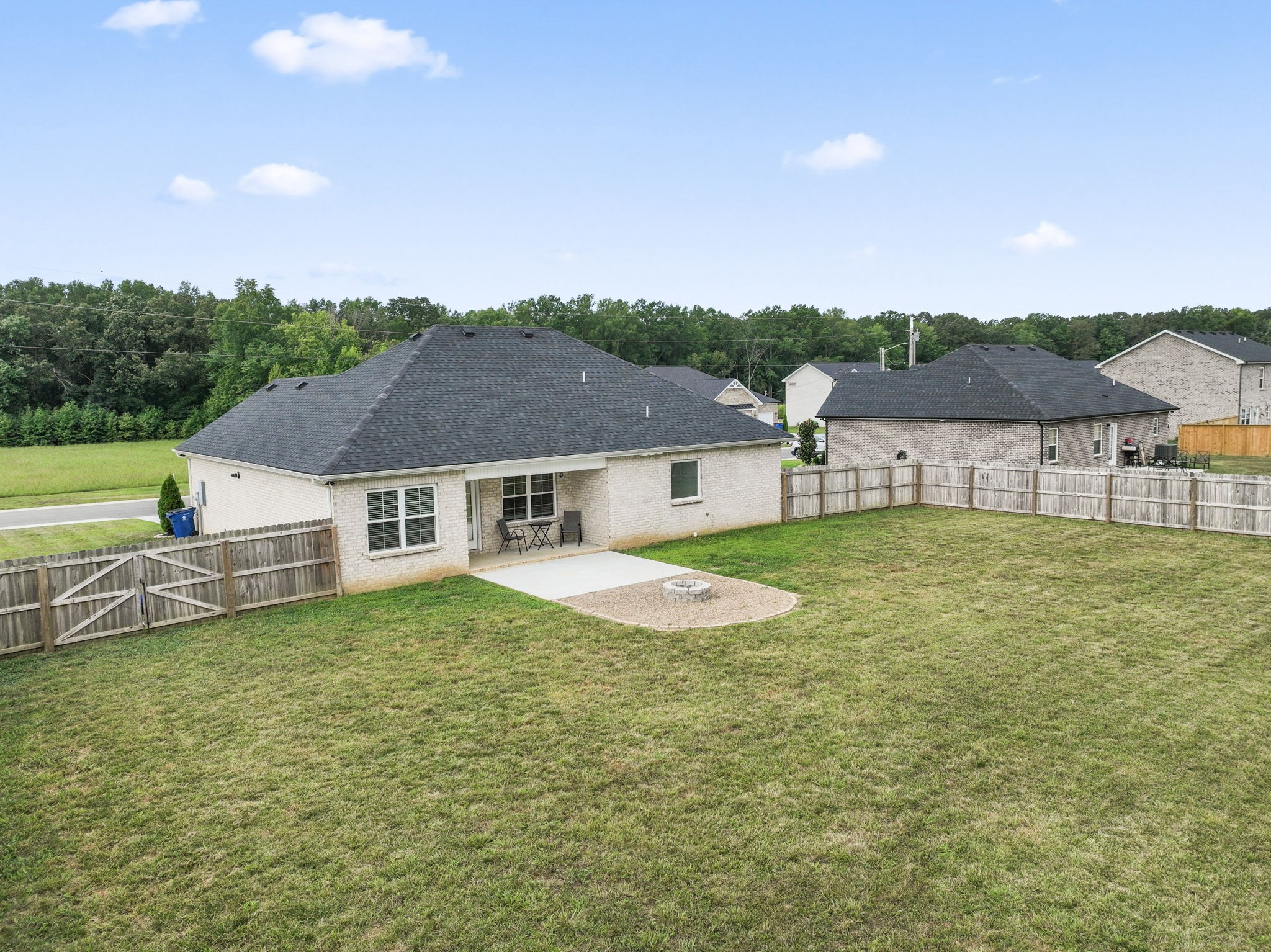 52 Blanford Cir