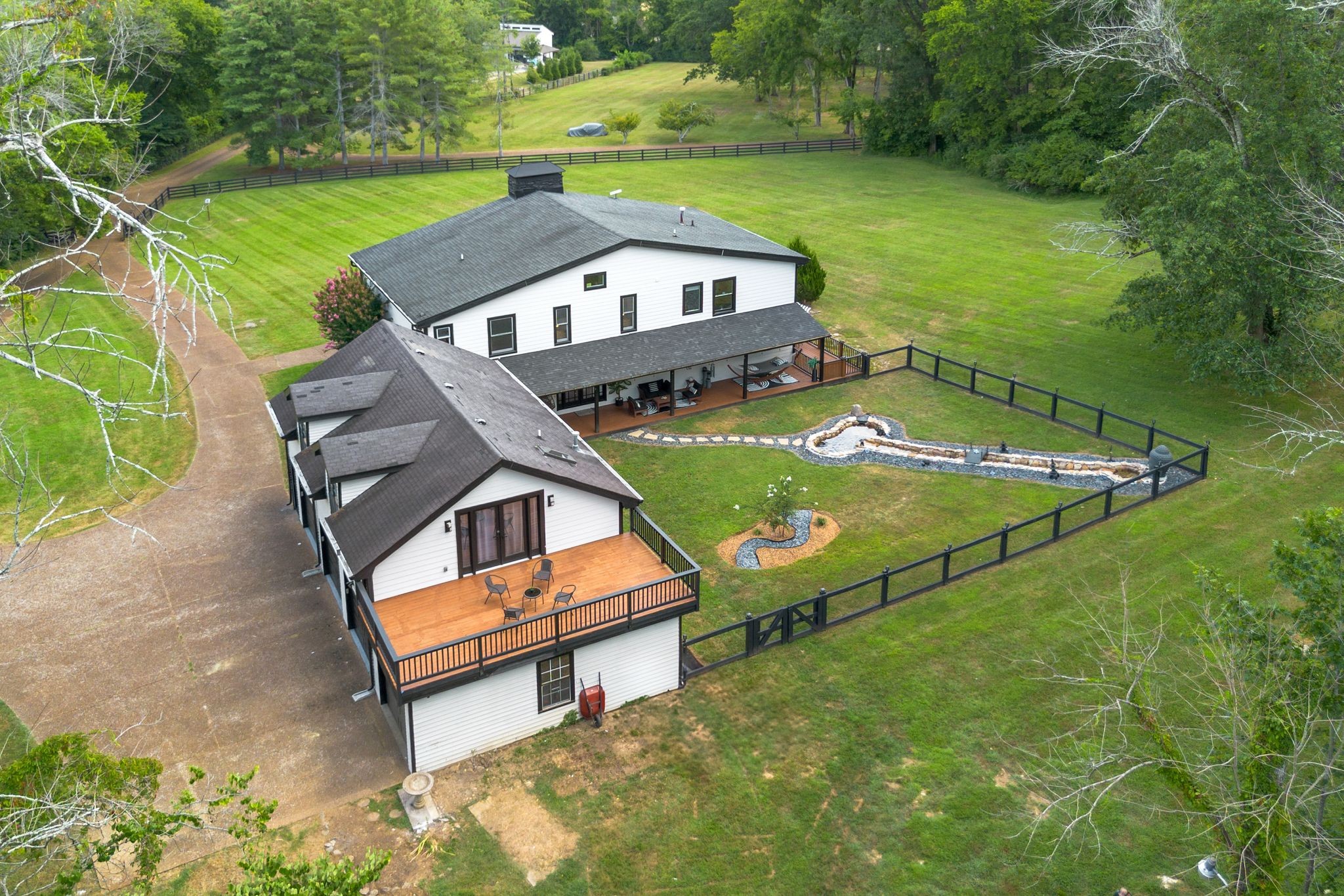 809 Sneed Rd, W