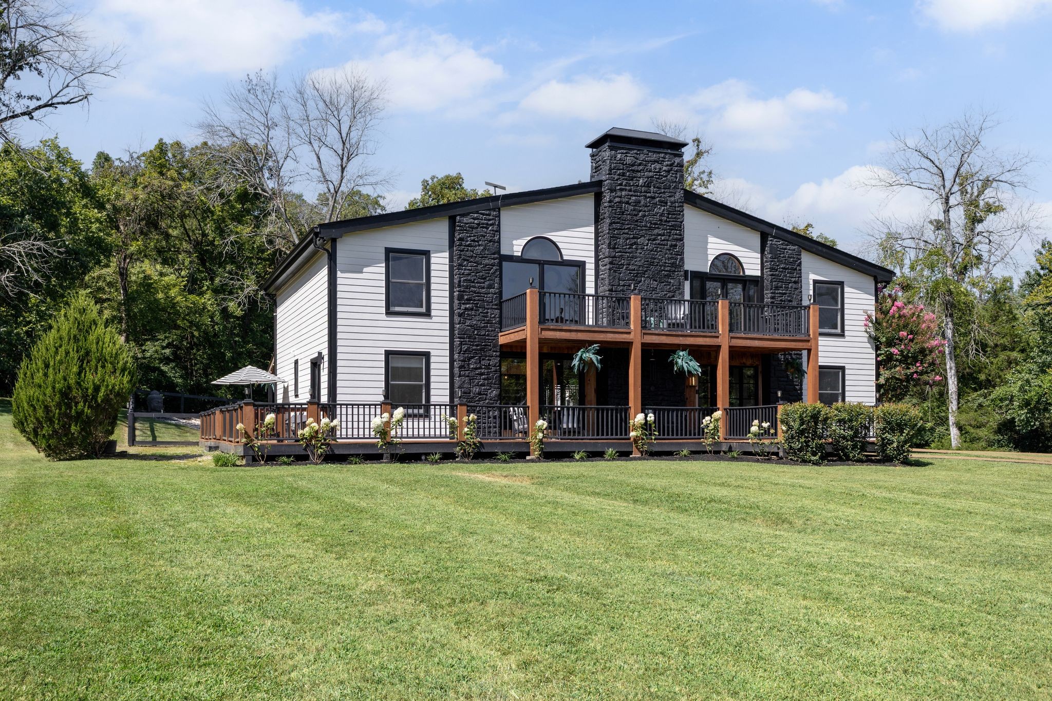 809 Sneed Rd, W