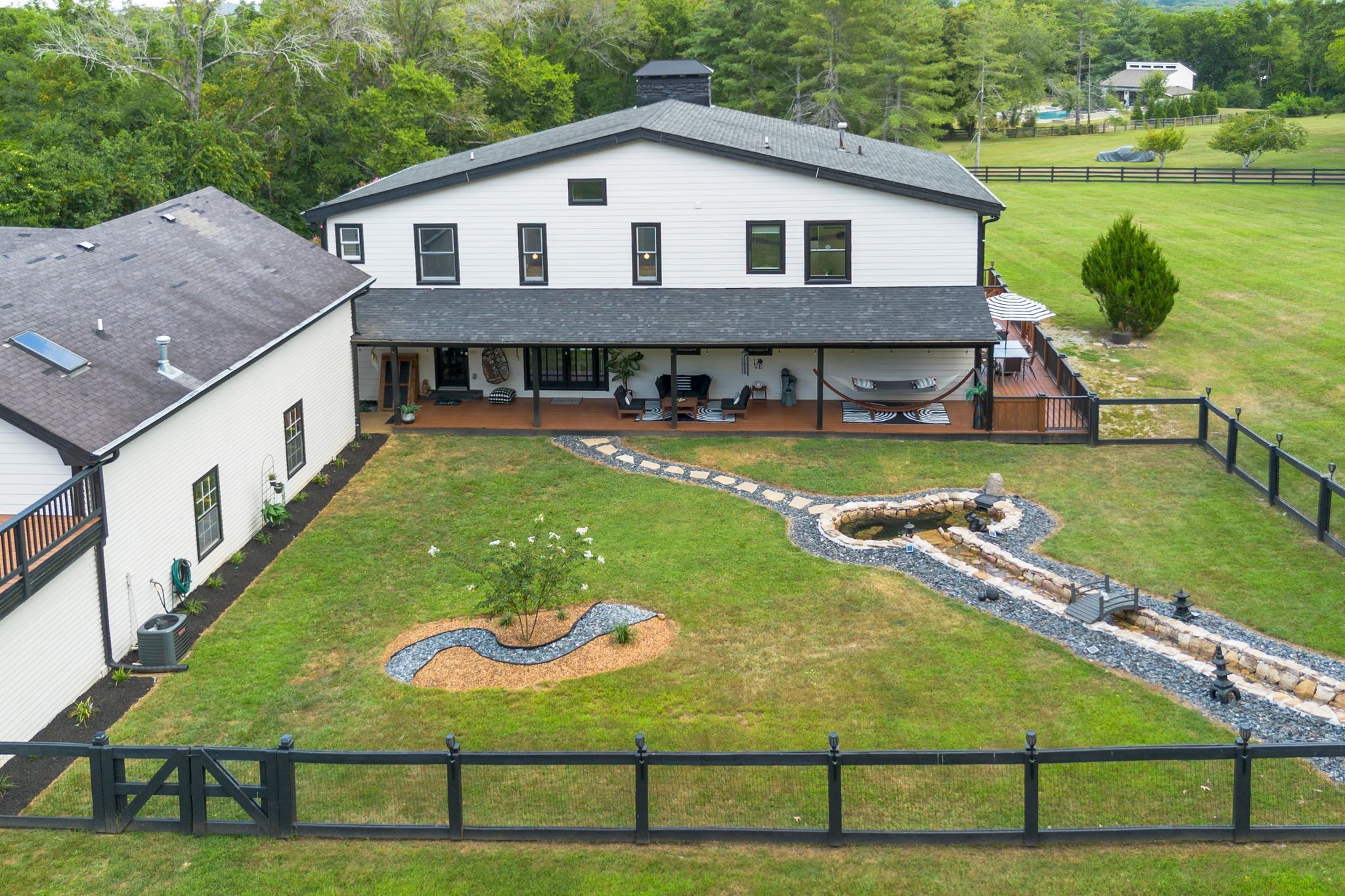 809 Sneed Rd, W