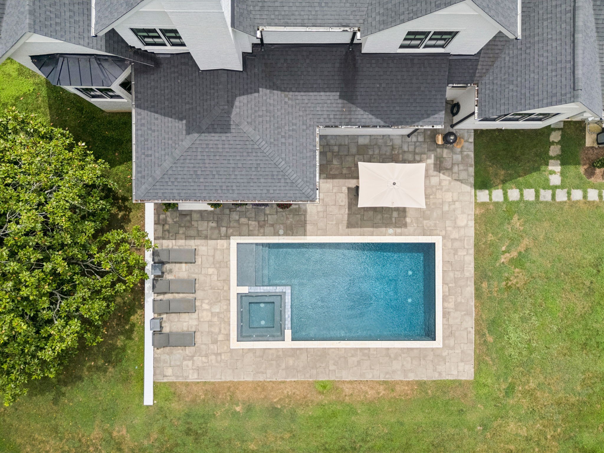 5116 Williamsburg Rd