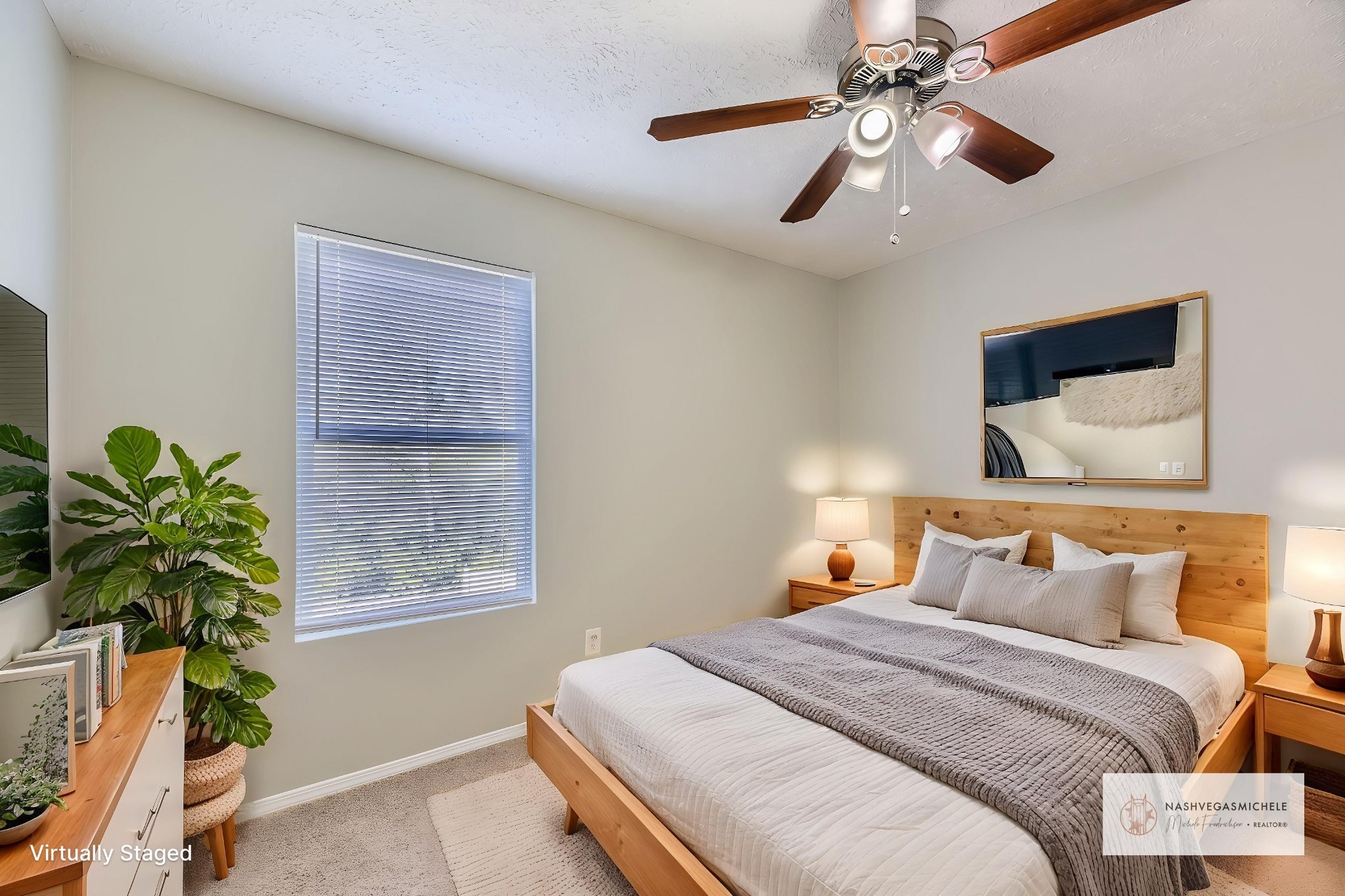 5855 Monroe Xing