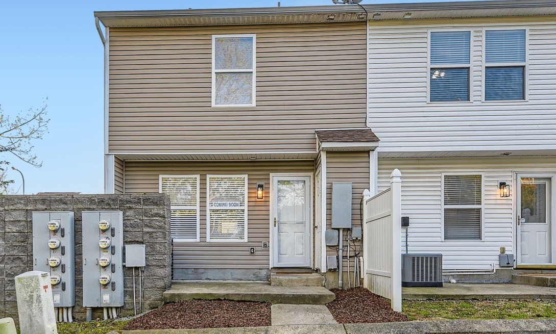 5855 Monroe Xing