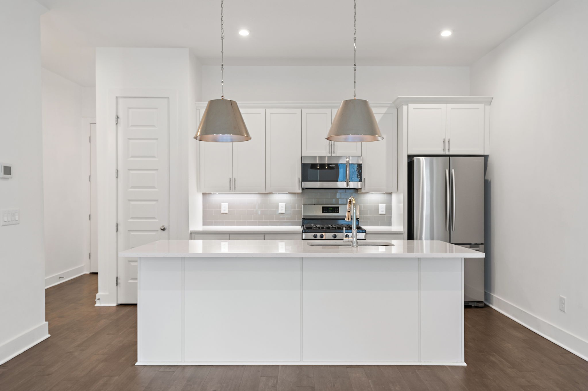 700 James Ave Unit: 33