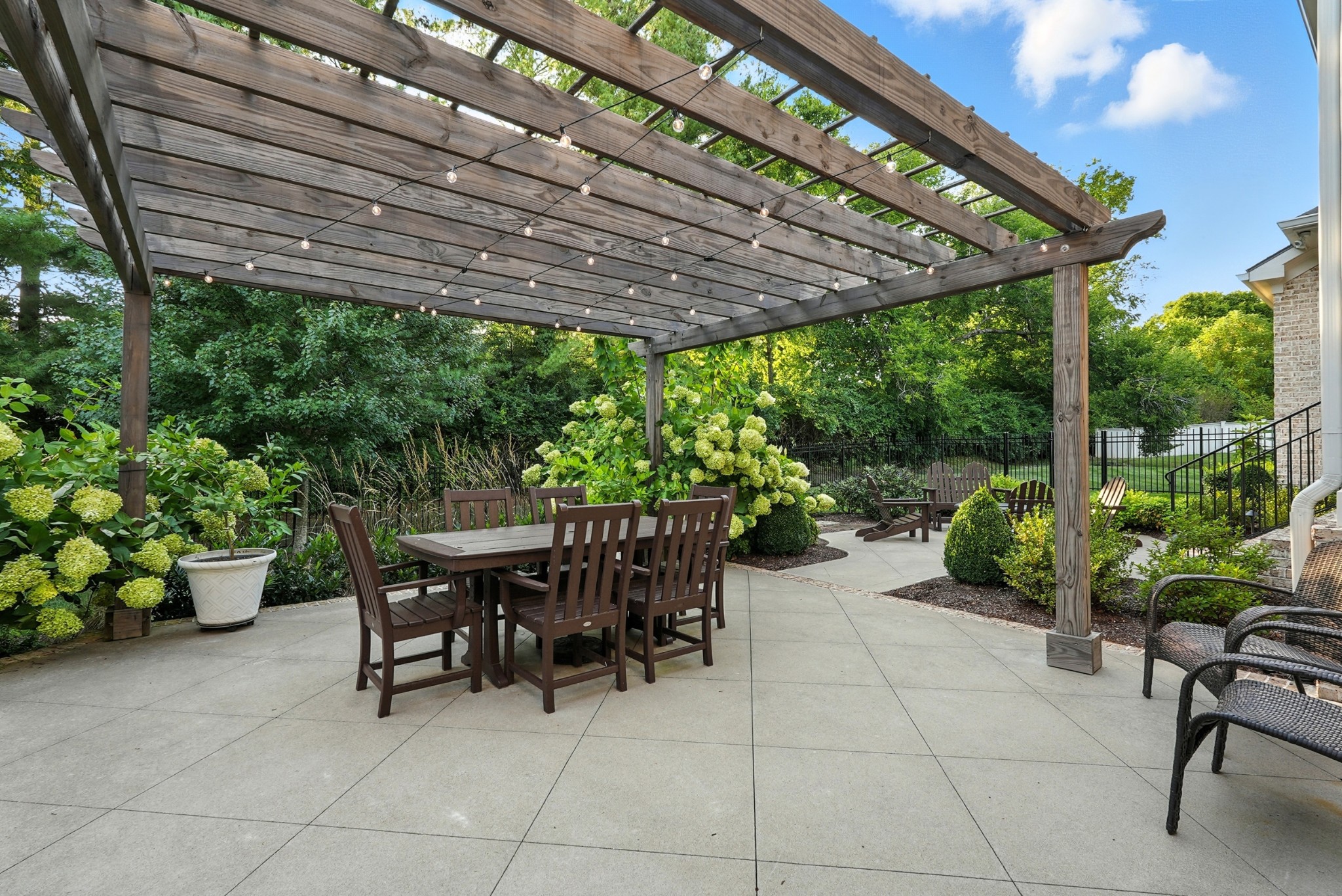 509 Doubleday Ln