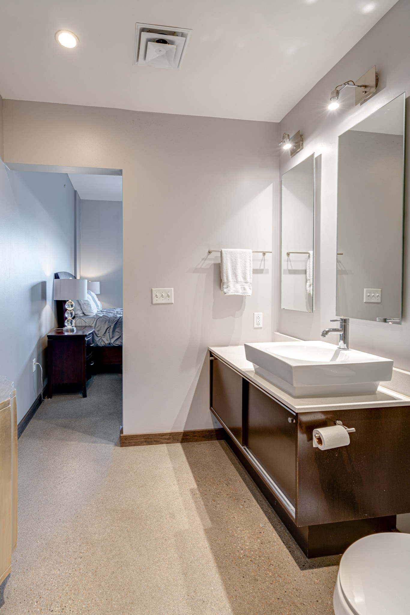 2115 Yeaman Pl Unit: 536